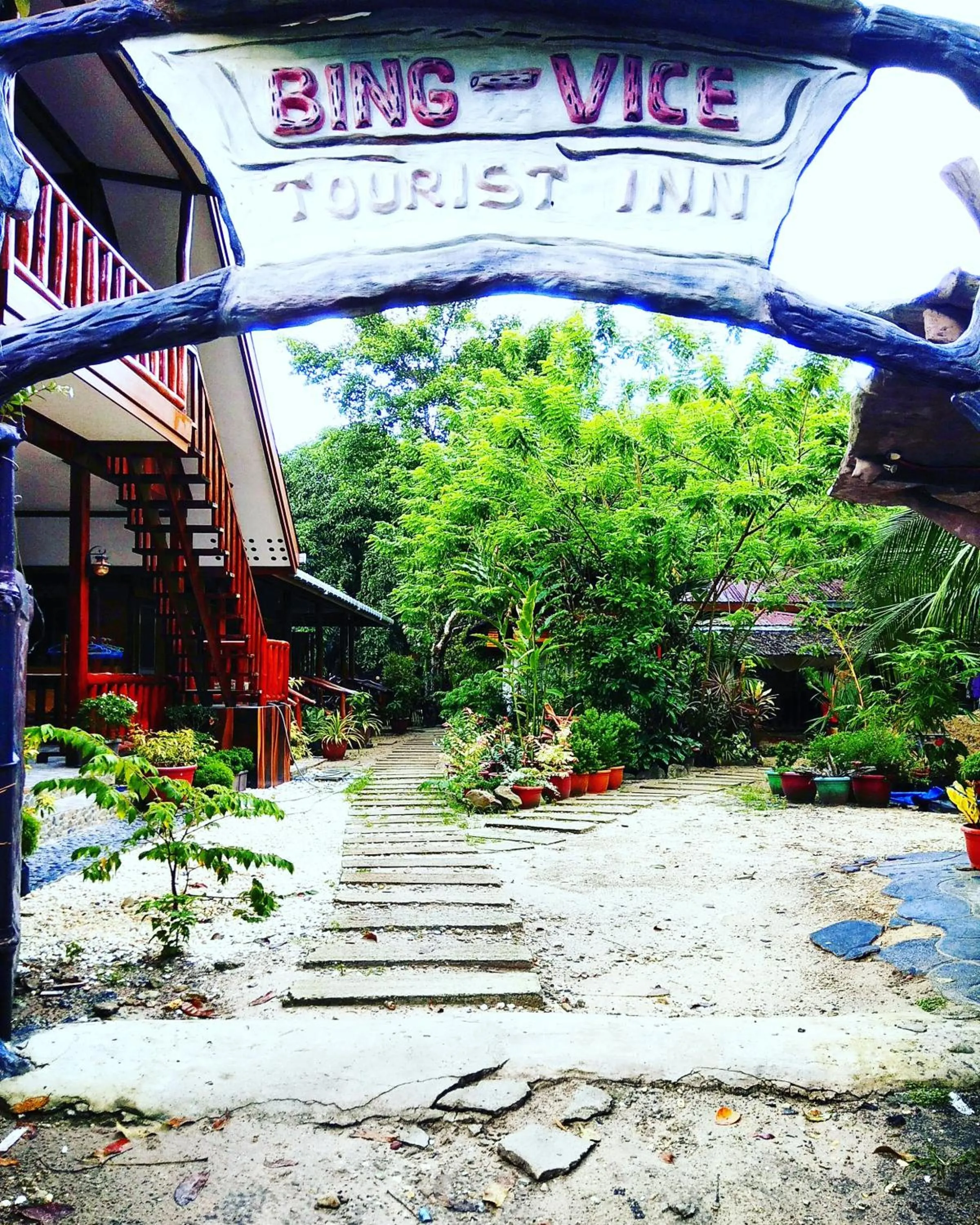 BING-VICE Tourist Inn