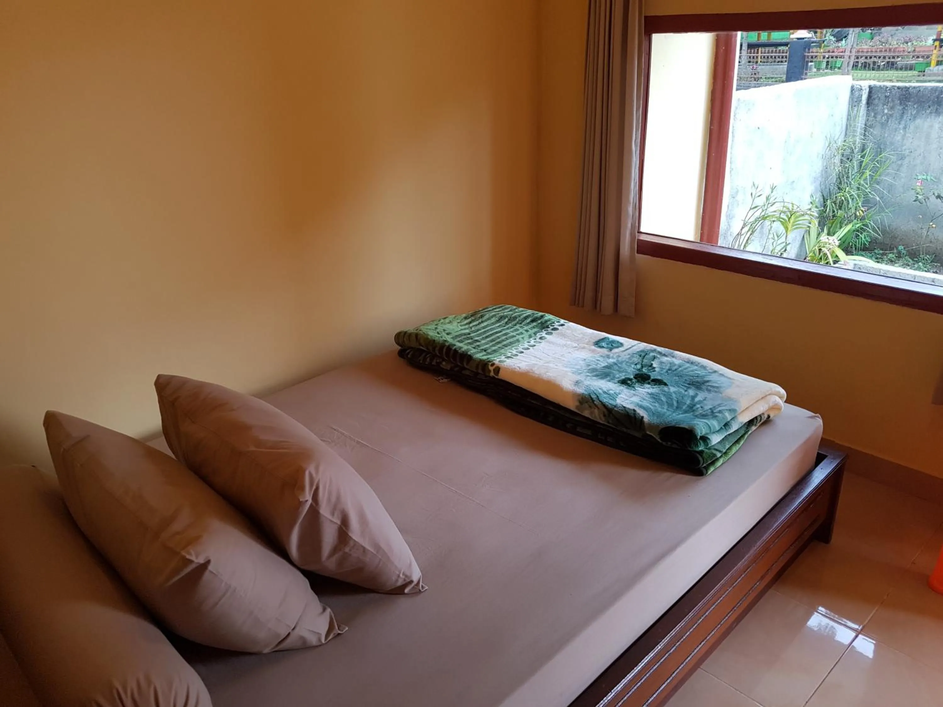 Standard Double Room in Radiya Guesthouse