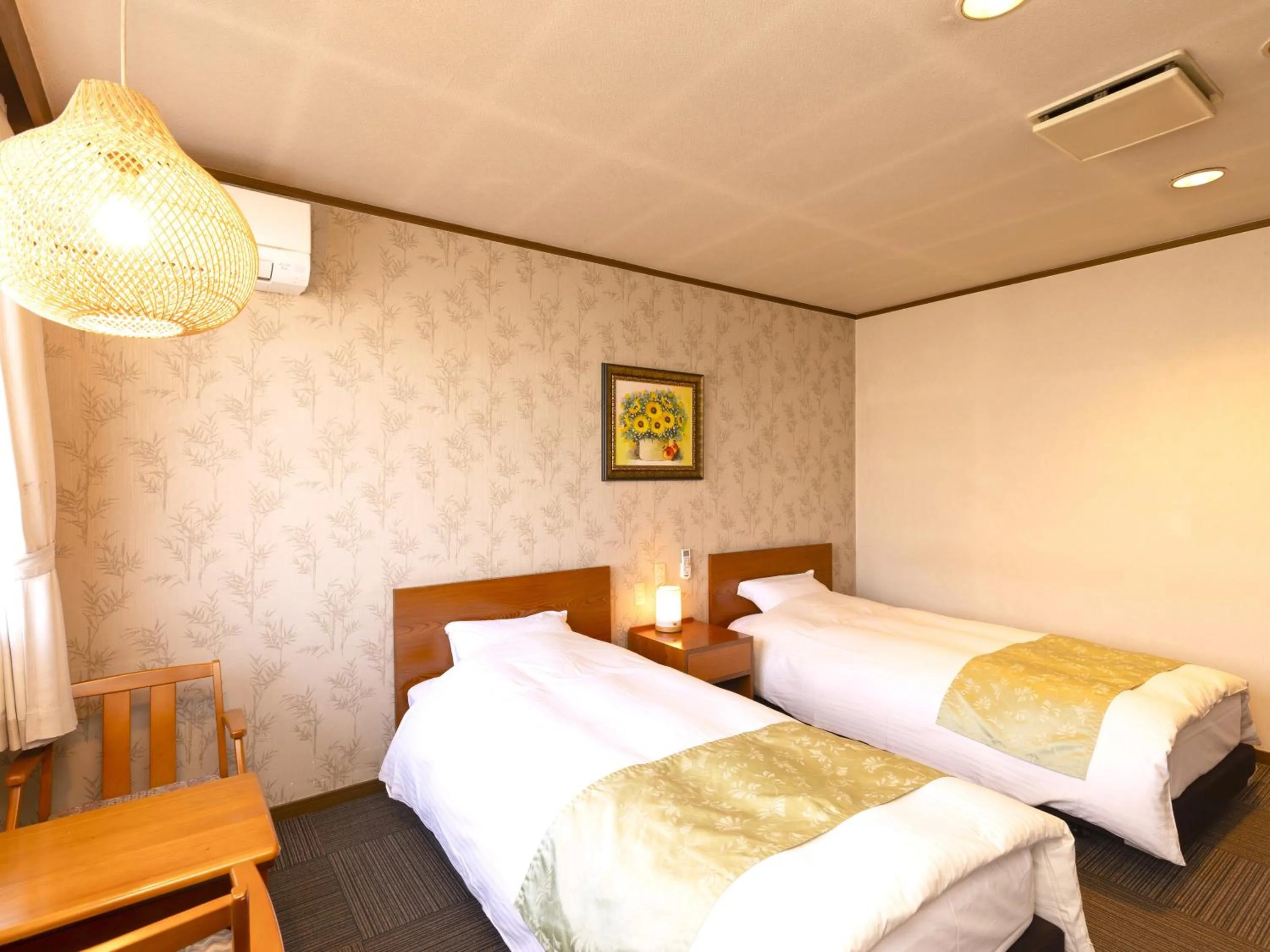 Bedroom, Bed in Hotaru no Yado Sendou