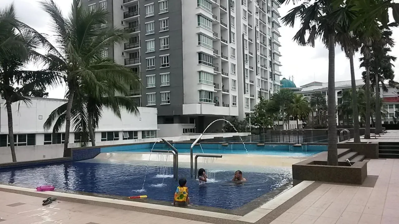 Swimming pool in Garden Apartment at Zenith
