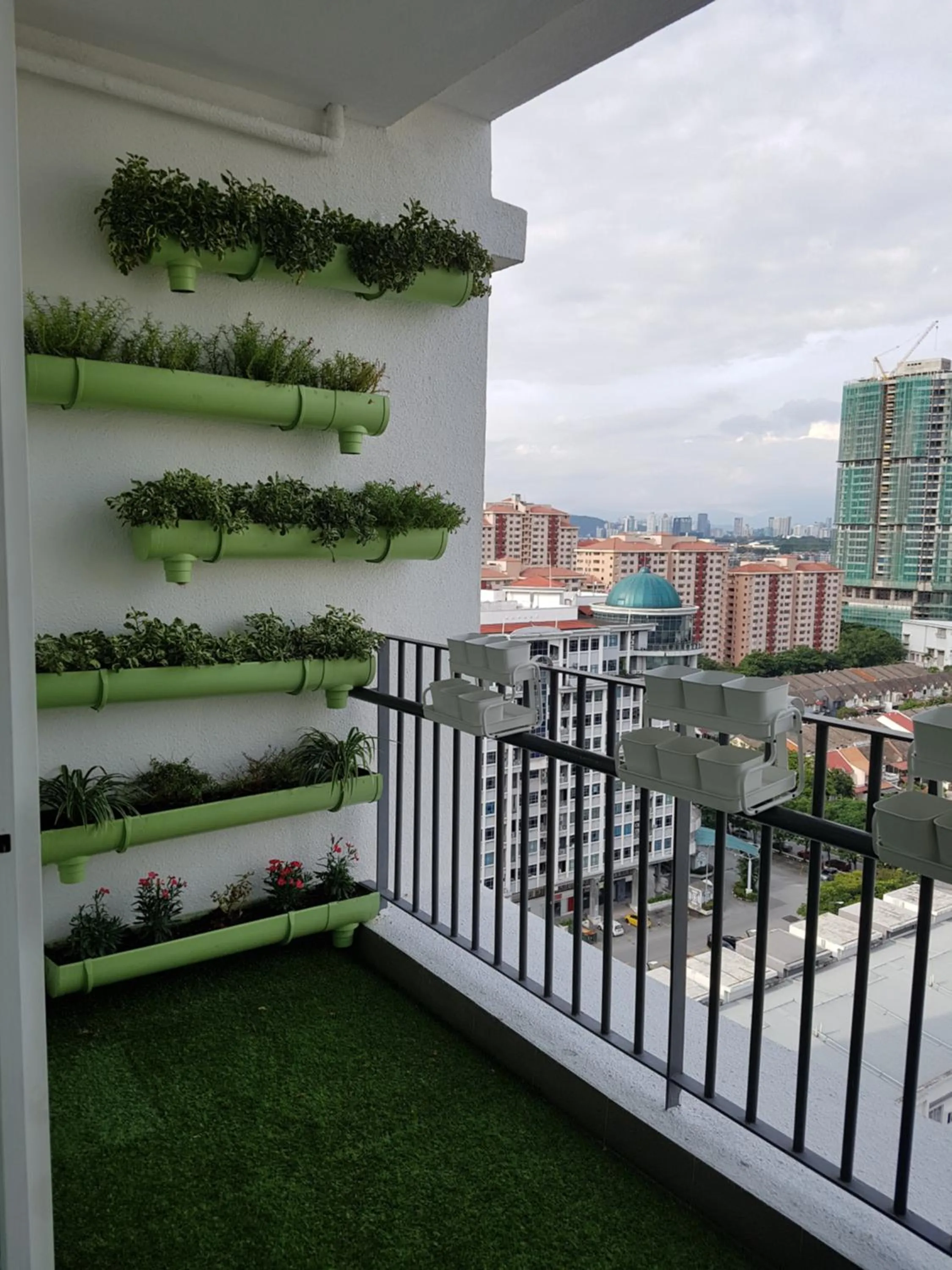 Garden Apartment at Zenith