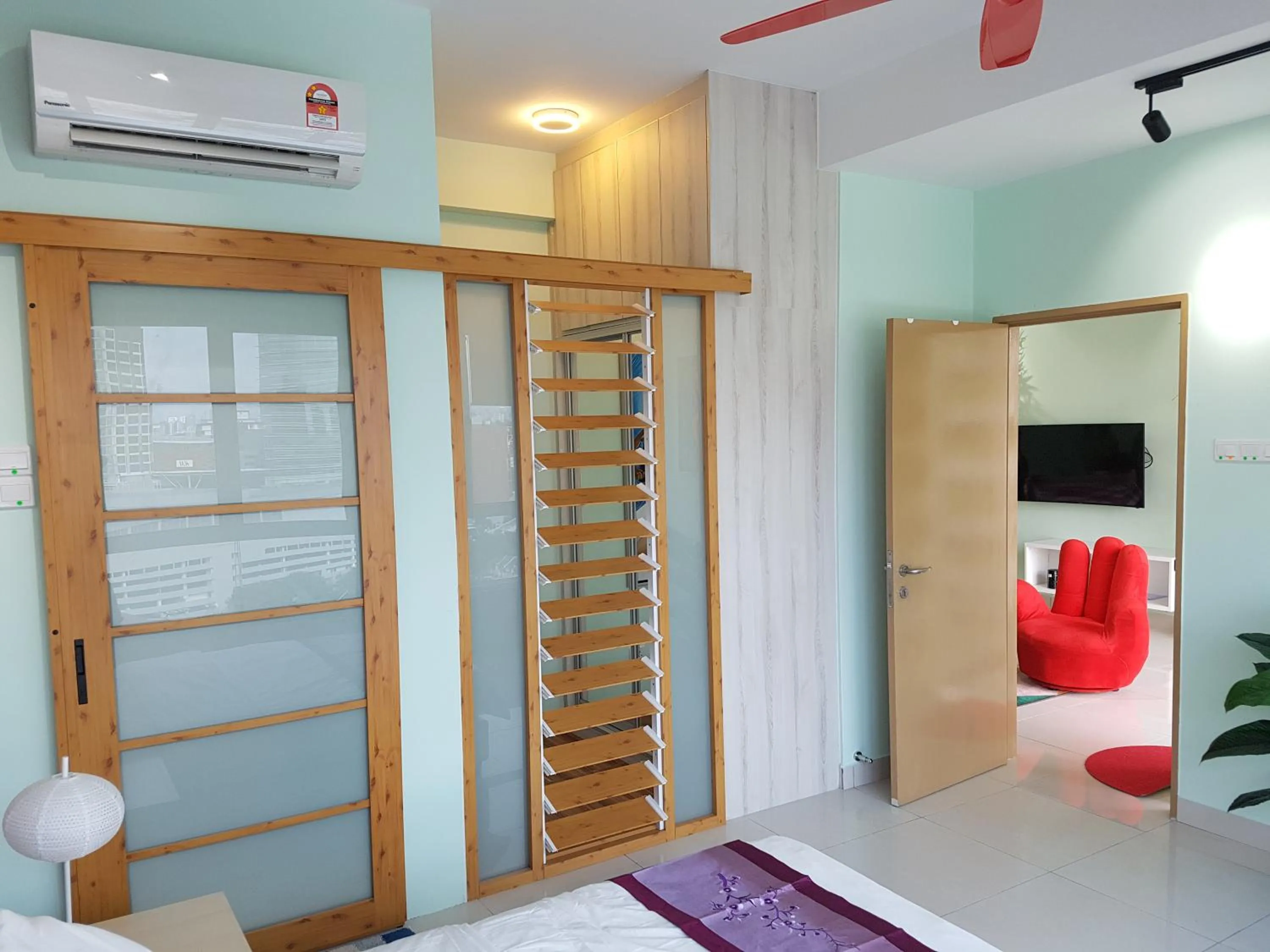 Bed in Garden Apartment at Zenith