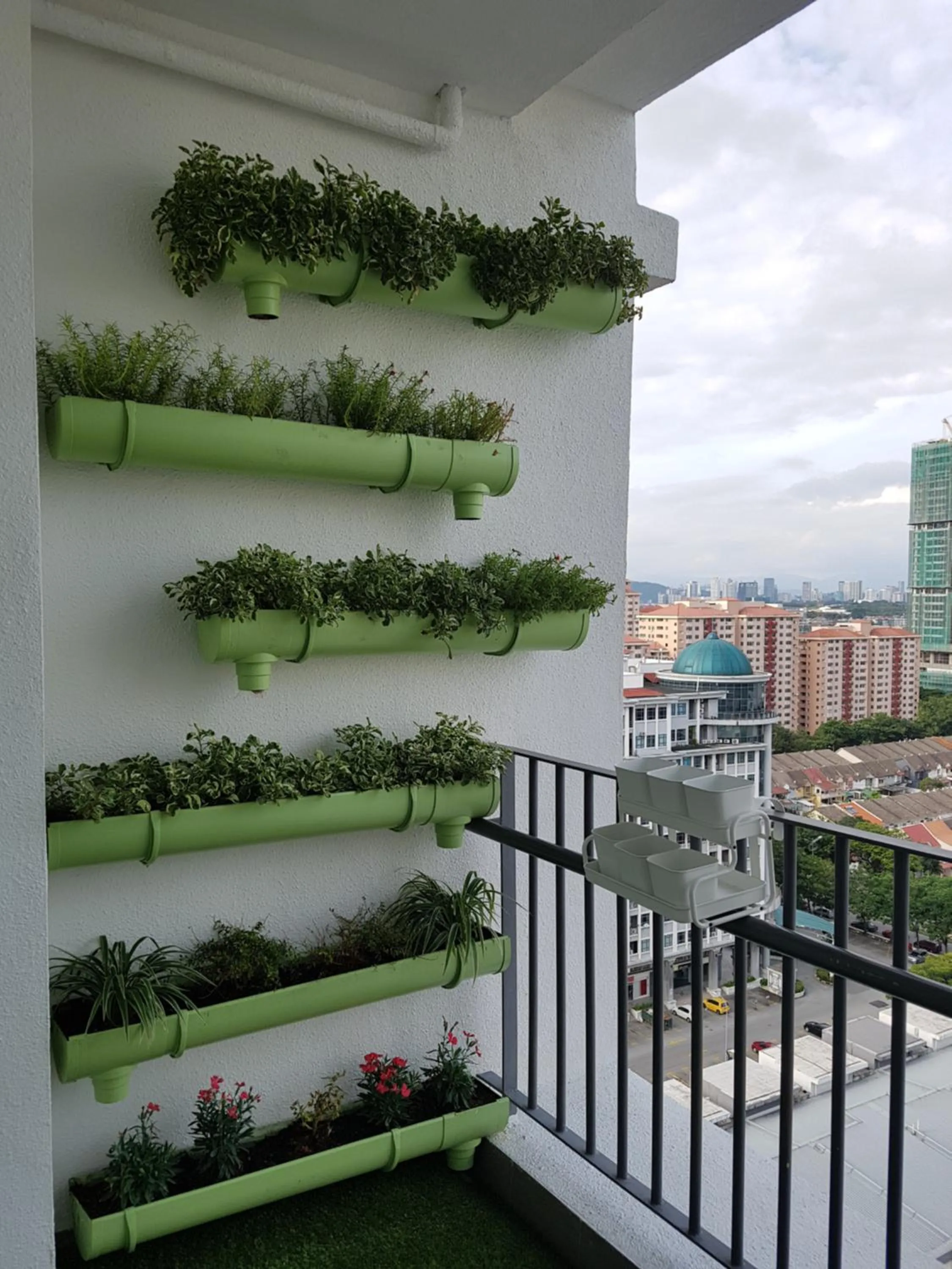 Garden Apartment at Zenith