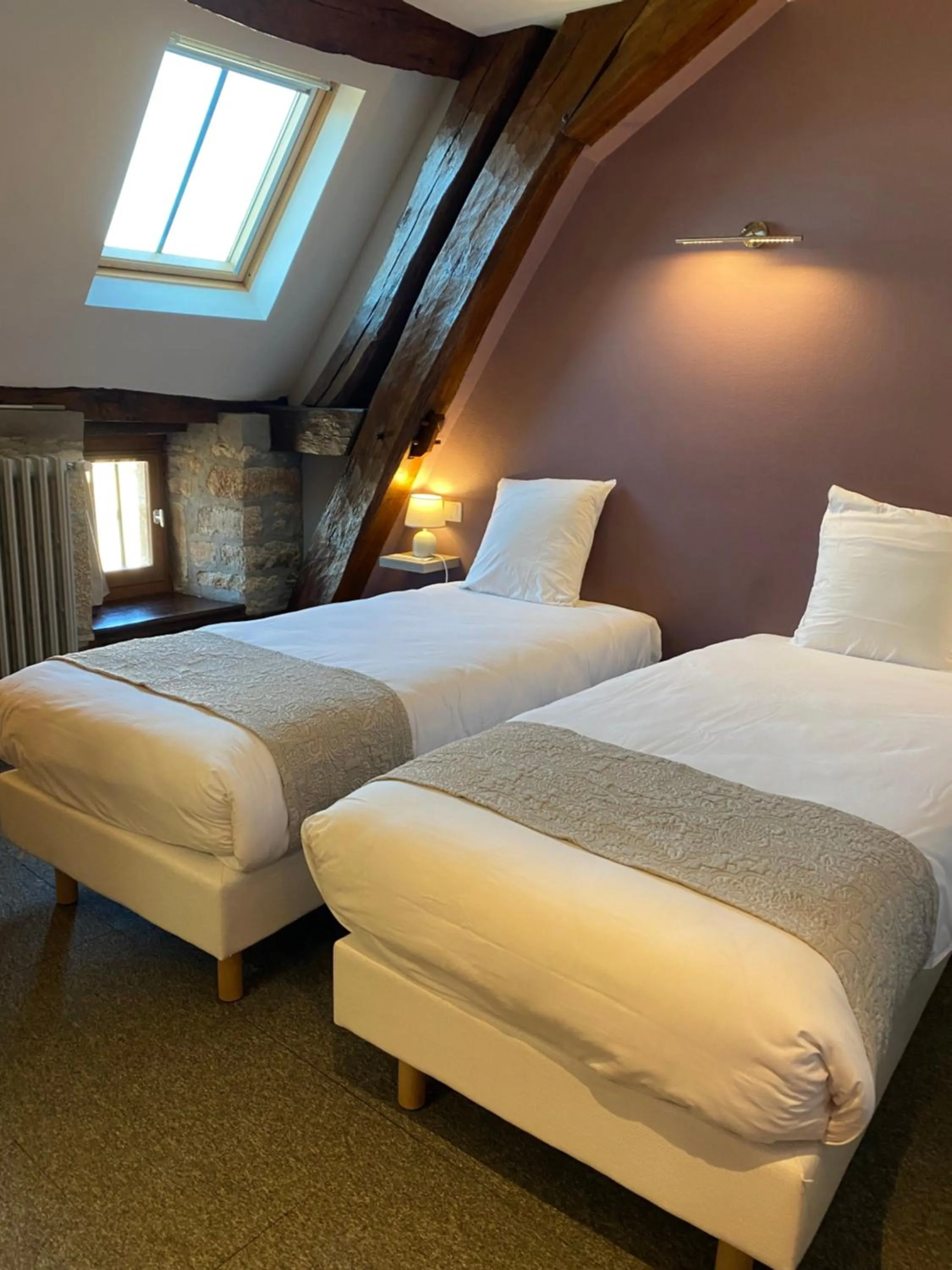 Bed in Hostellerie Du Chateau