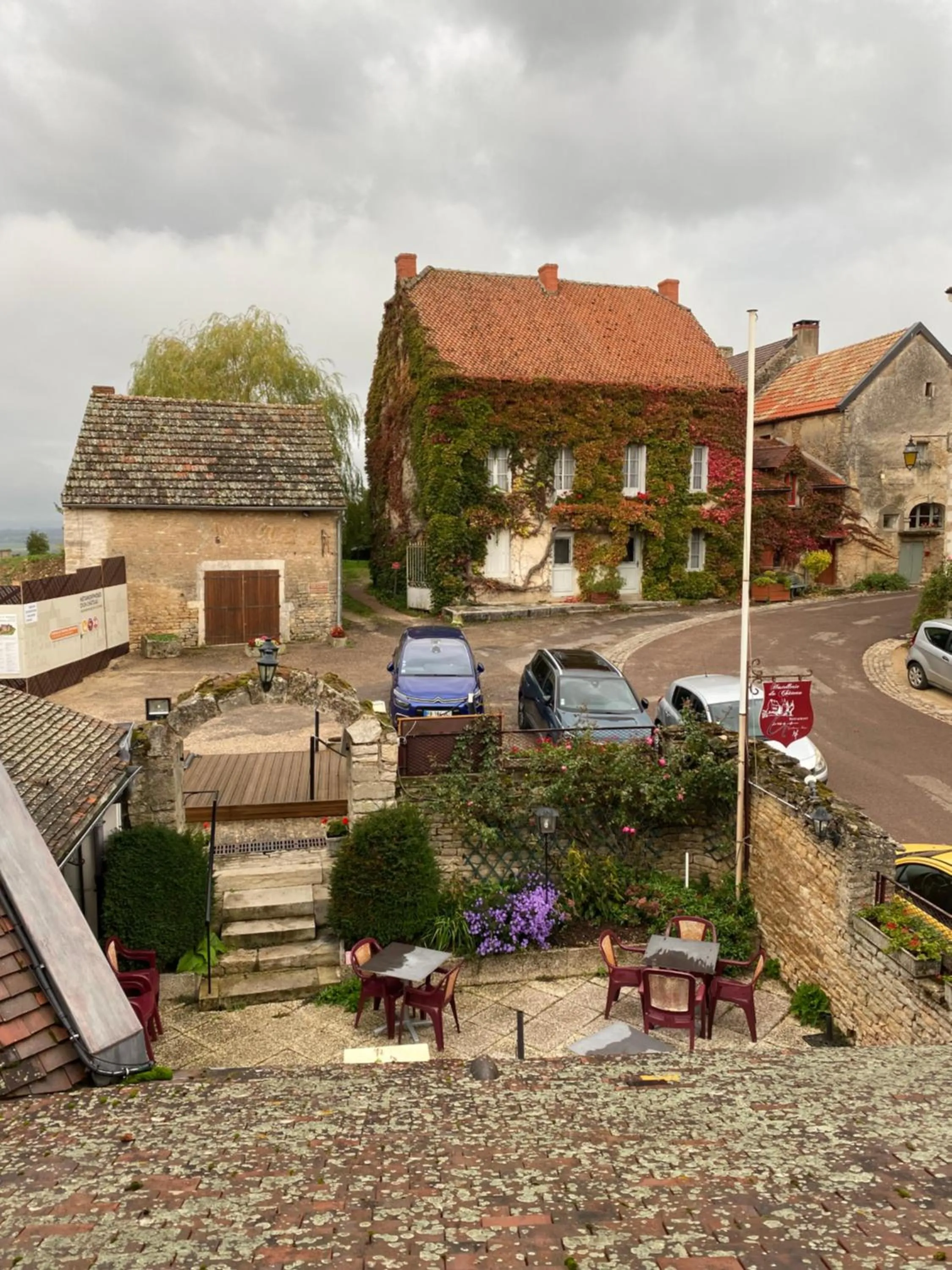 Street view in Hostellerie Du Chateau