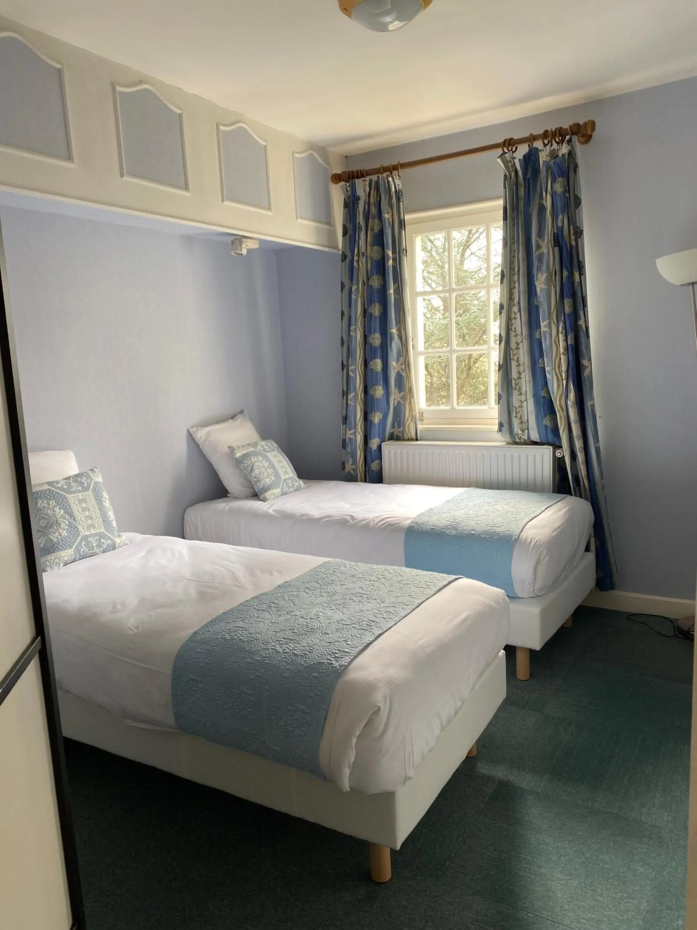 Bed in Hostellerie Du Chateau