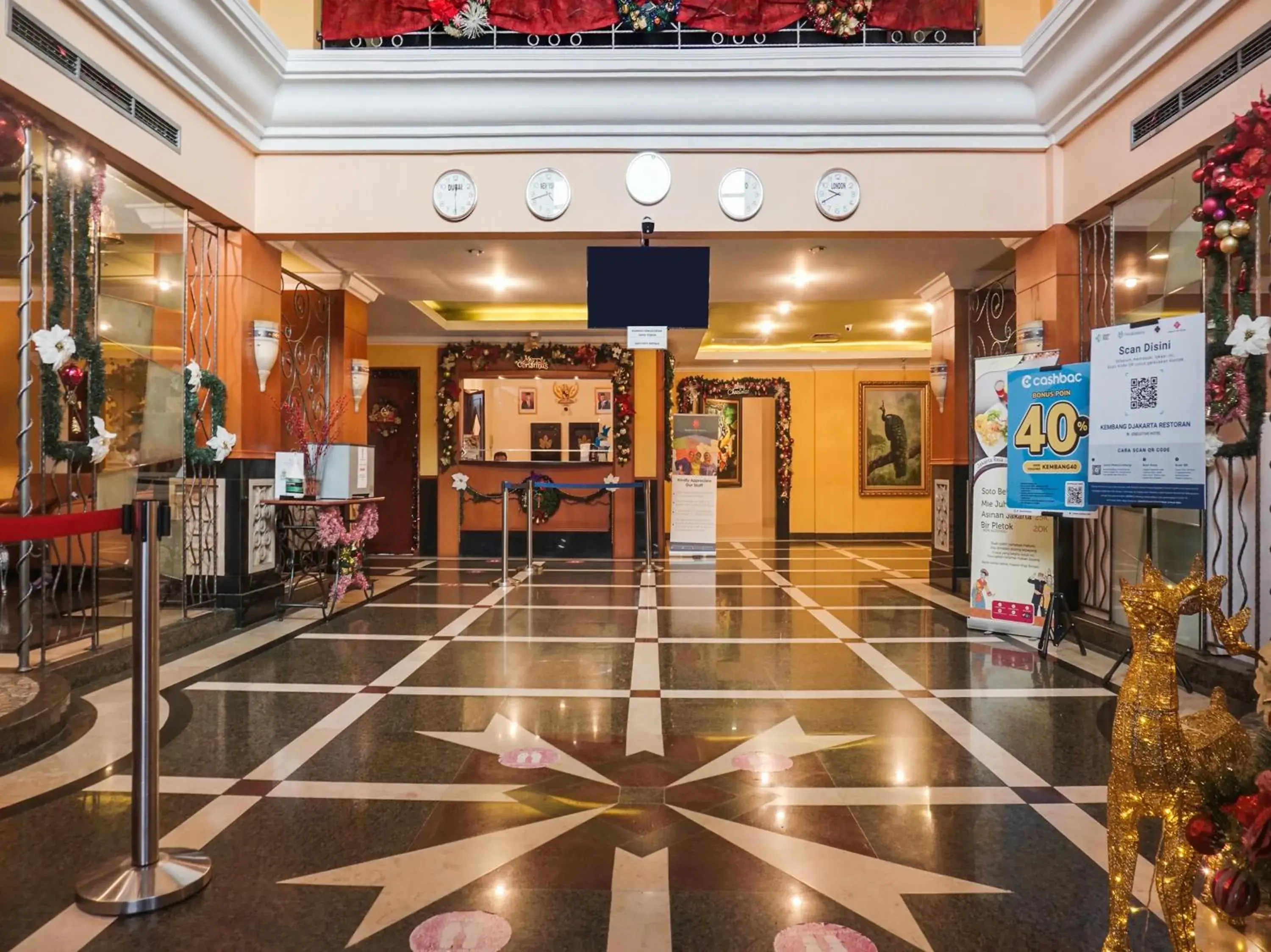 Lobby or reception in BI Executive Hotel