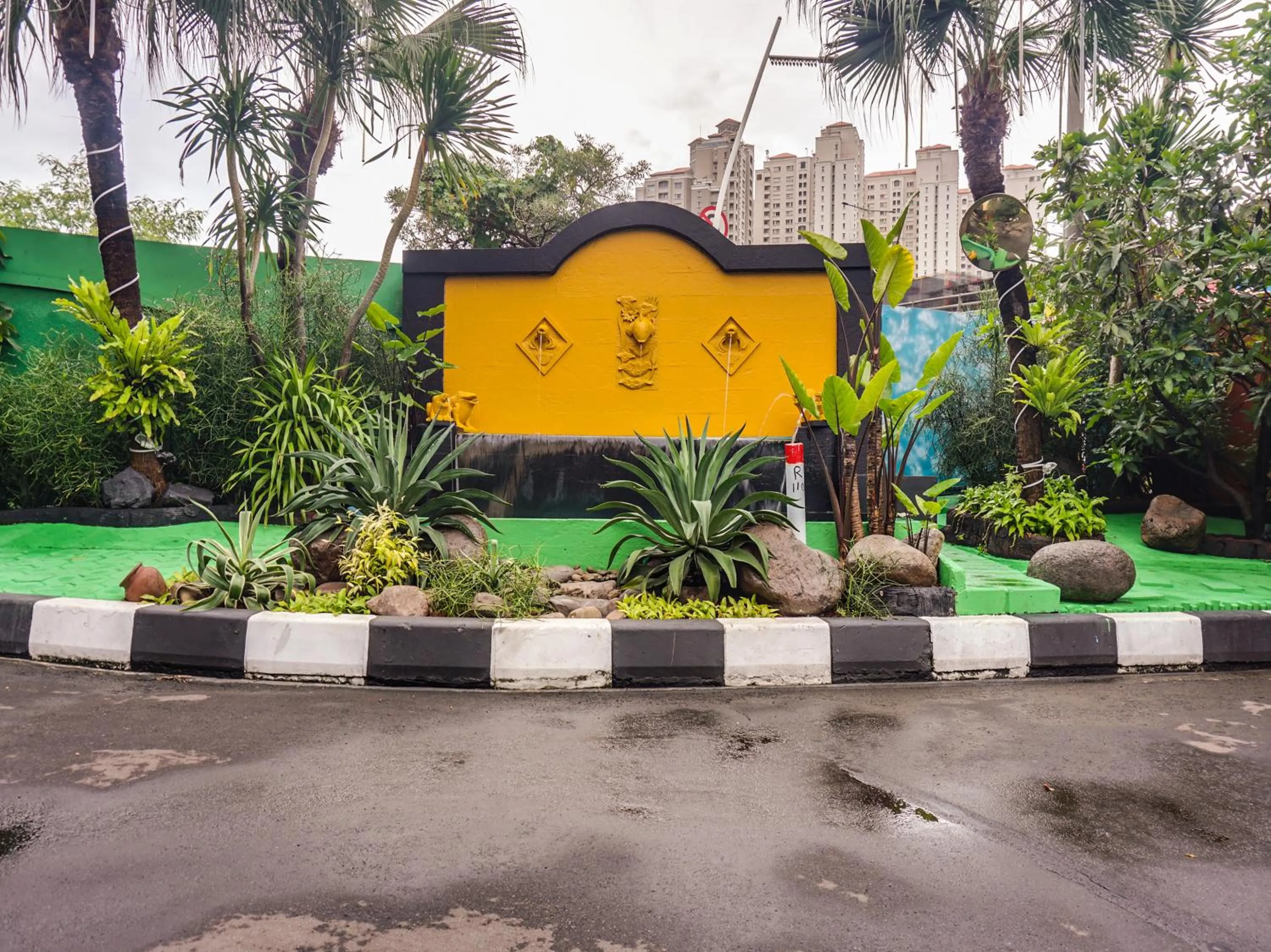 Garden in BI Executive Hotel