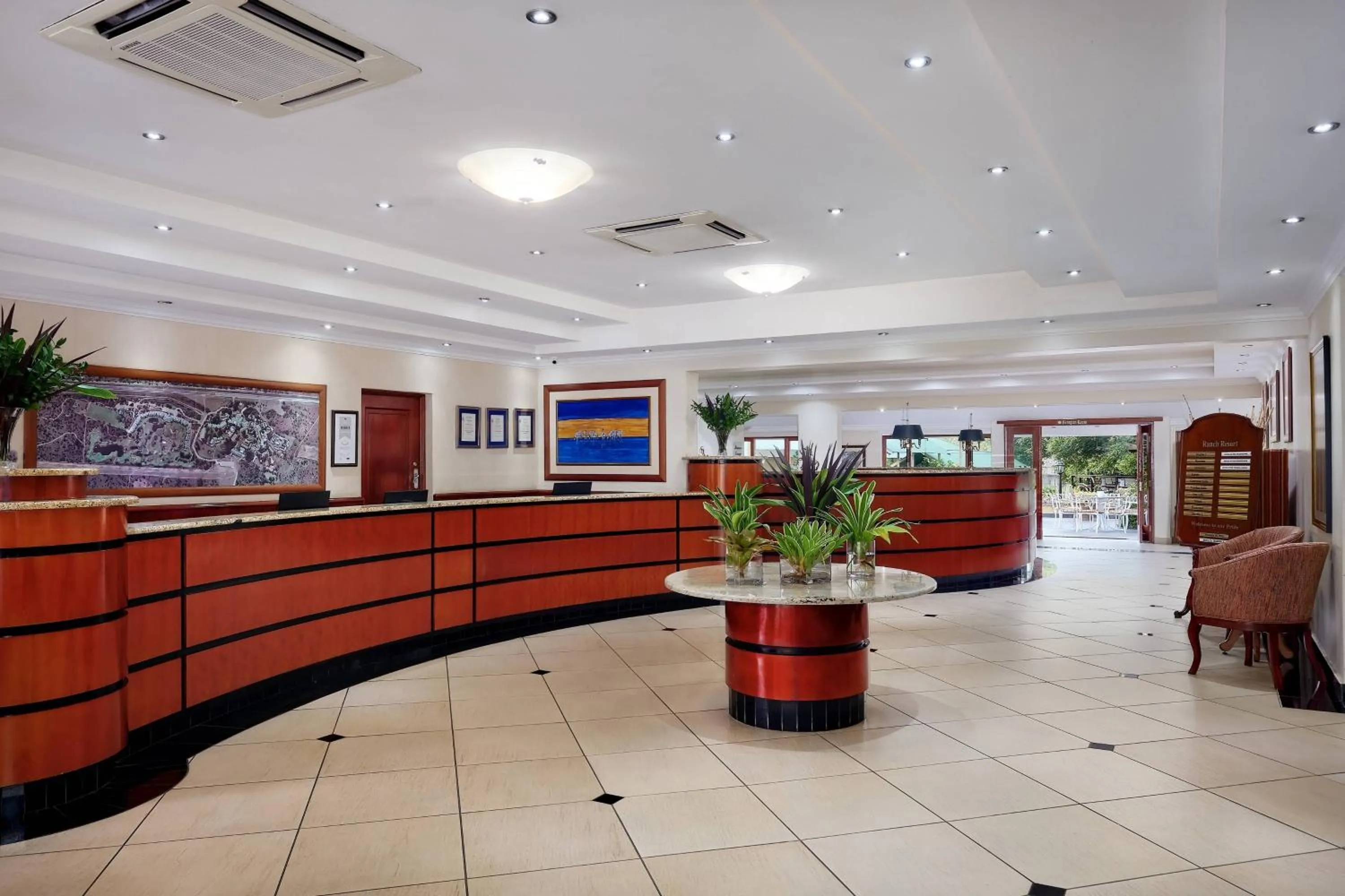 Lobby or reception in Protea Hotel by Marriott Polokwane Ranch Resort