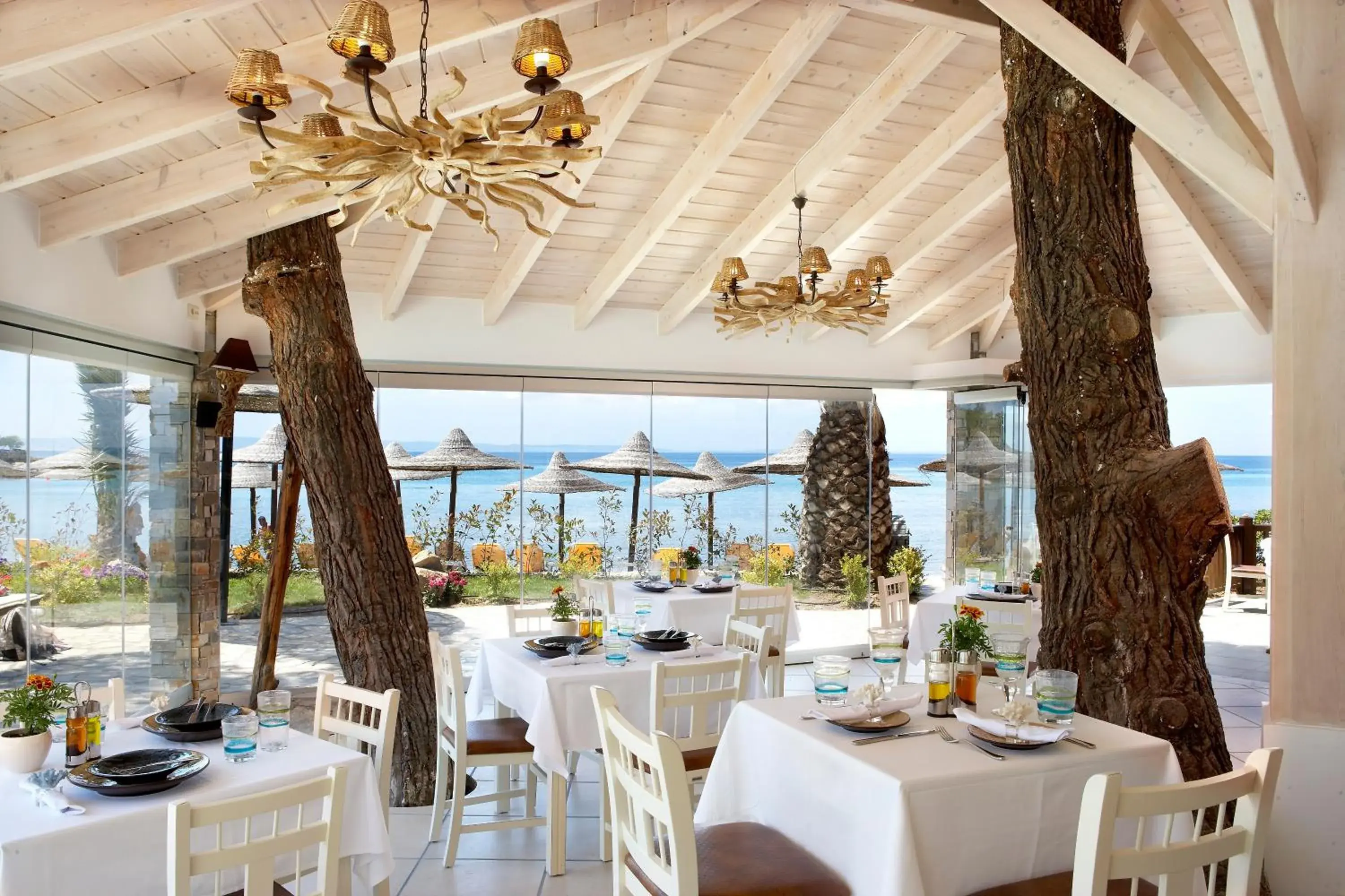 Restaurant/places to eat in Anthemus Sea Beach Hotel and Spa Restaurant/places to eat in Anthemus Sea Beach Hotel and Spa