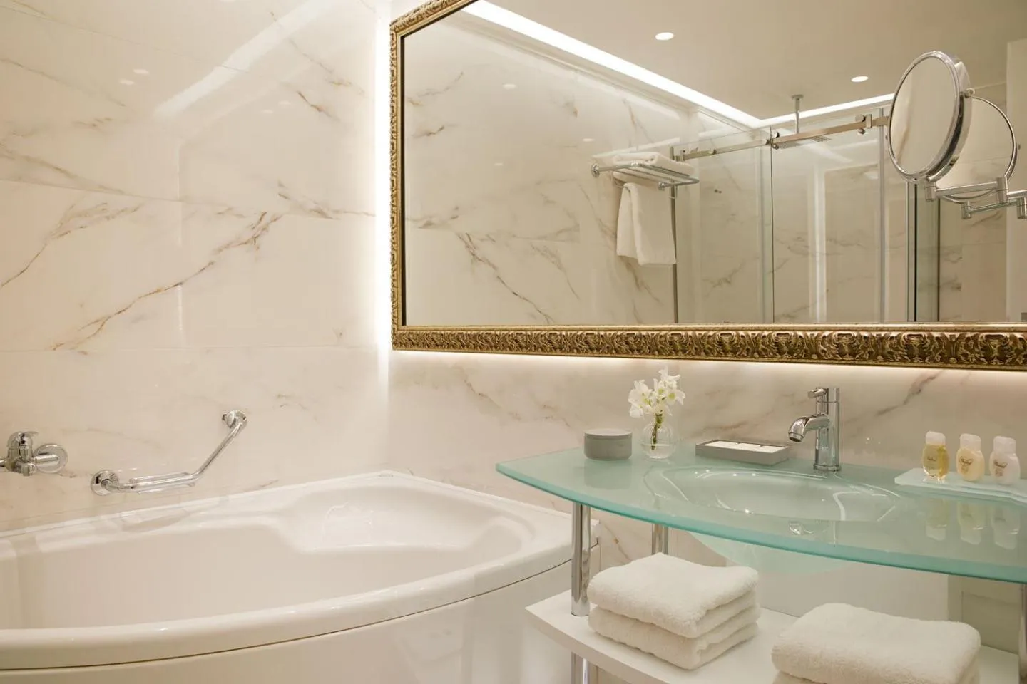 Bathroom in Anthemus Sea Beach Hotel and Spa