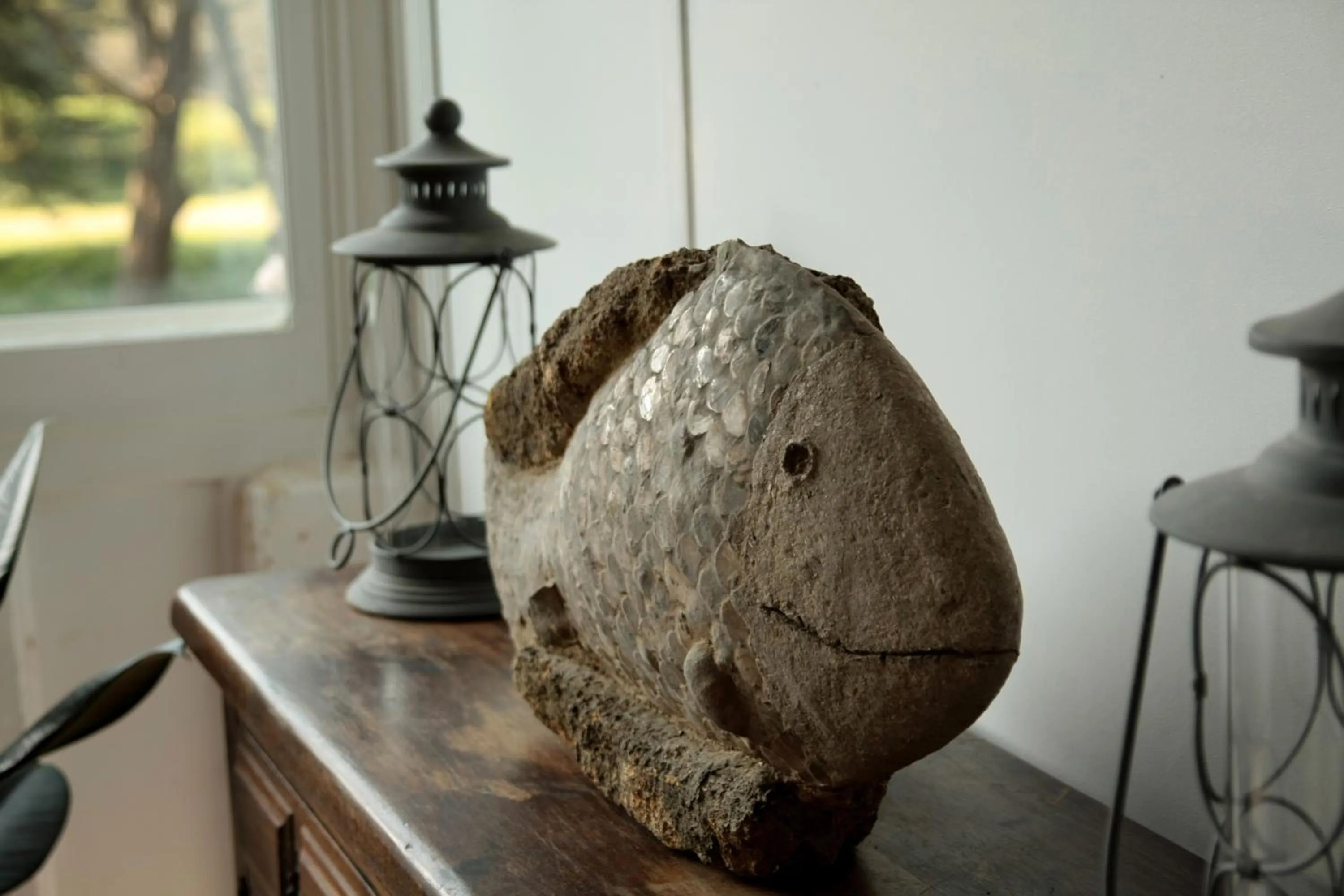 Decorative detail in Hôtel Des Deux Mers