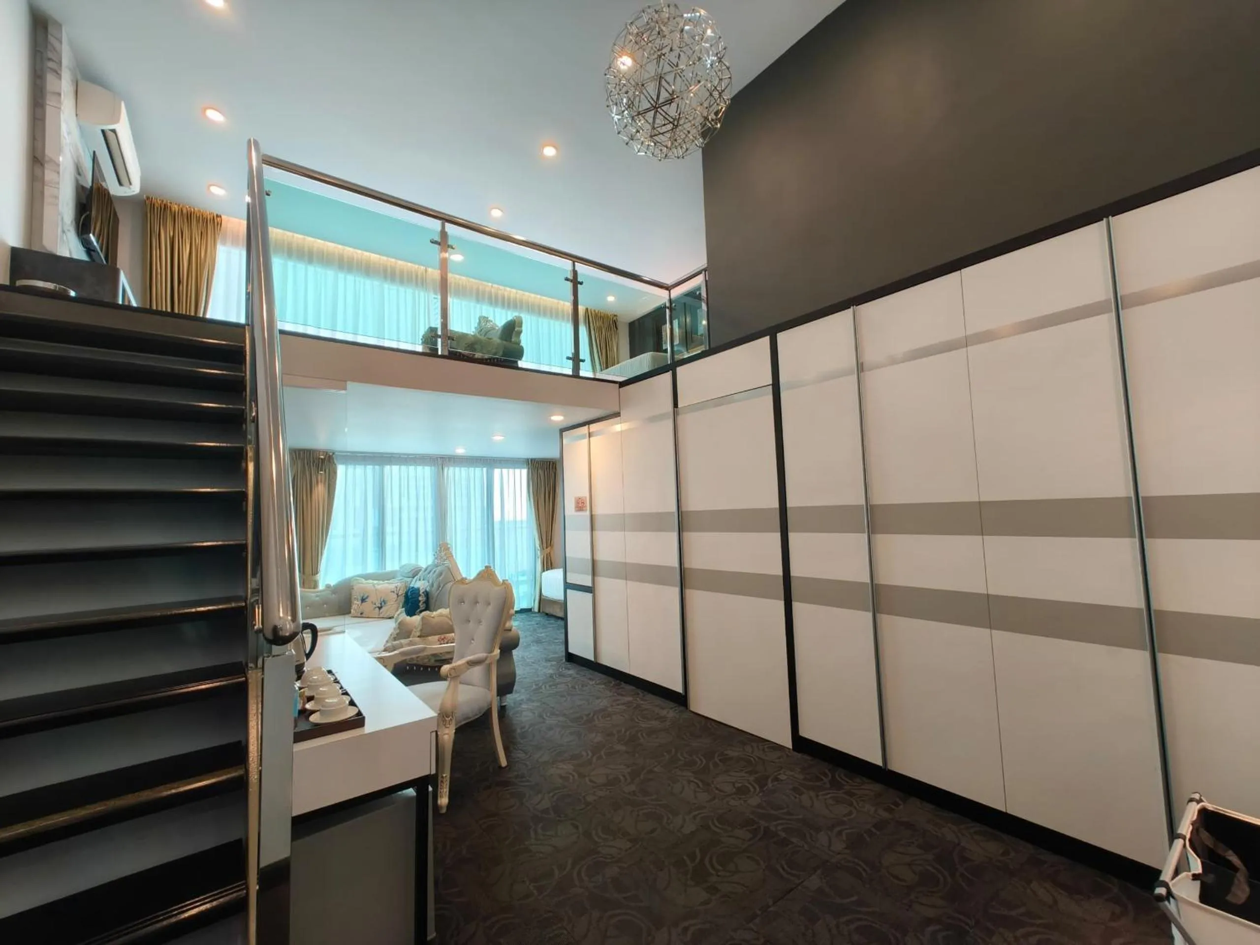 Bedroom in Asiatic Hotel