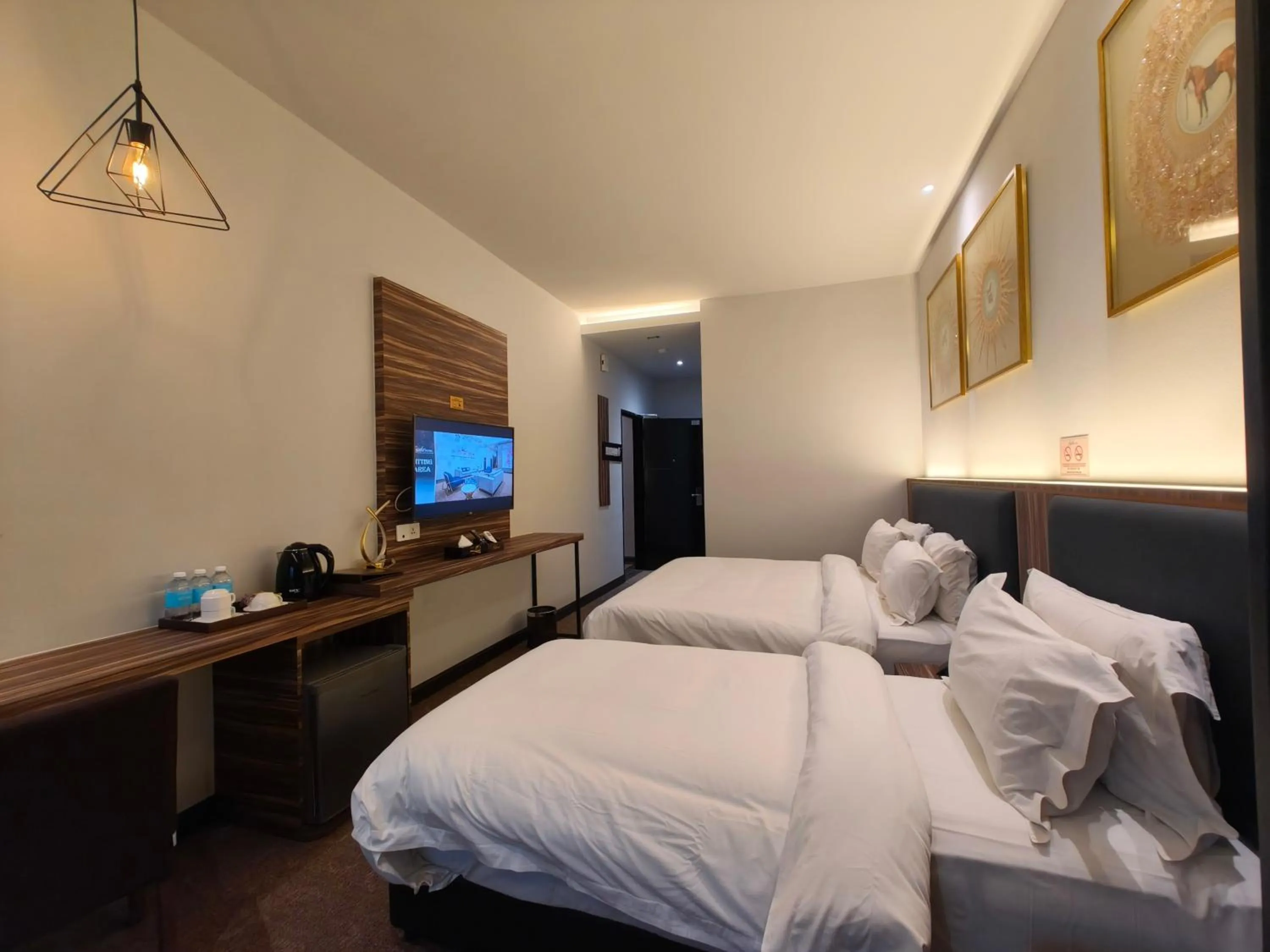 Bed in Asiatic Hotel