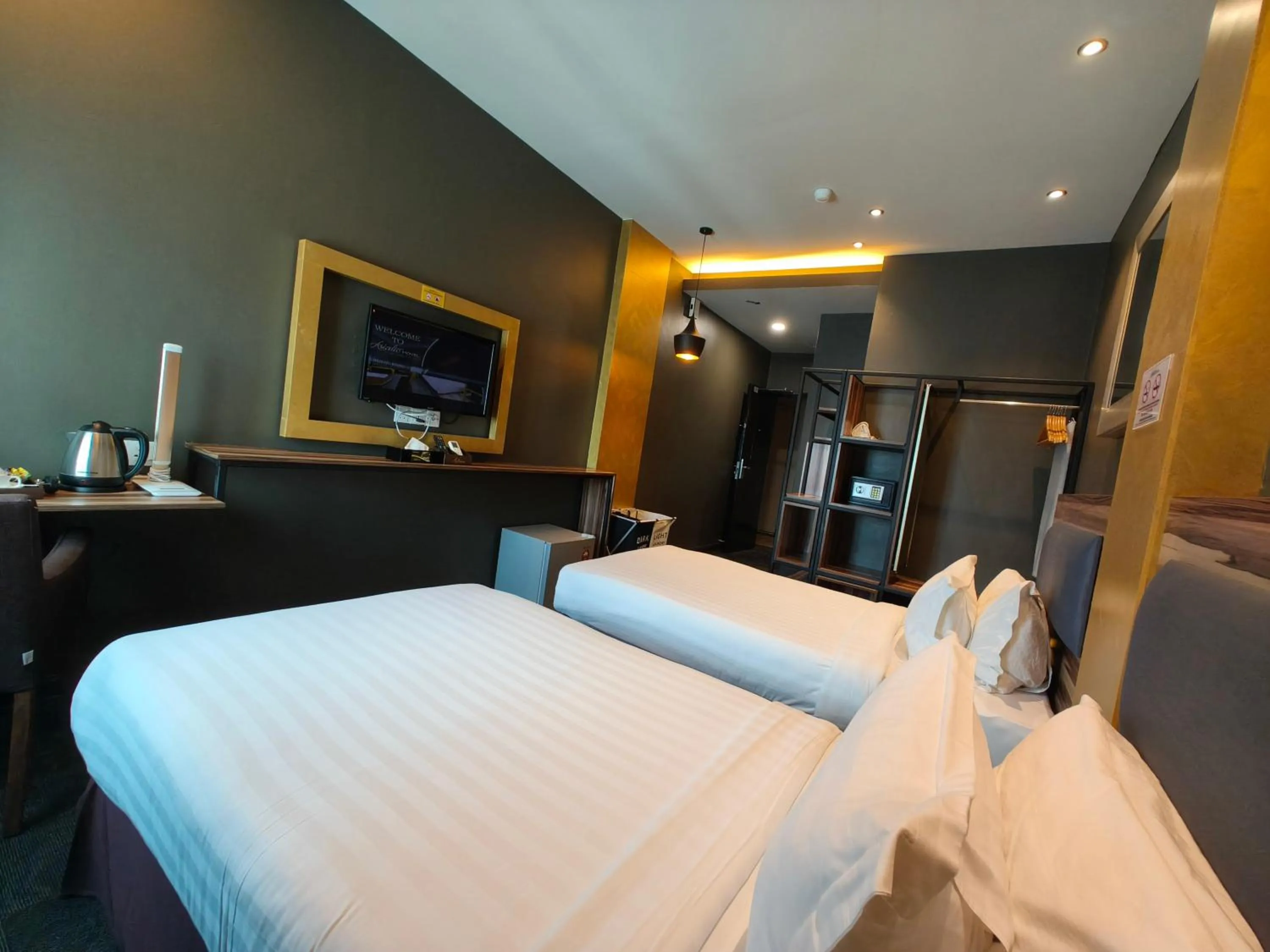 Bed in Asiatic Hotel