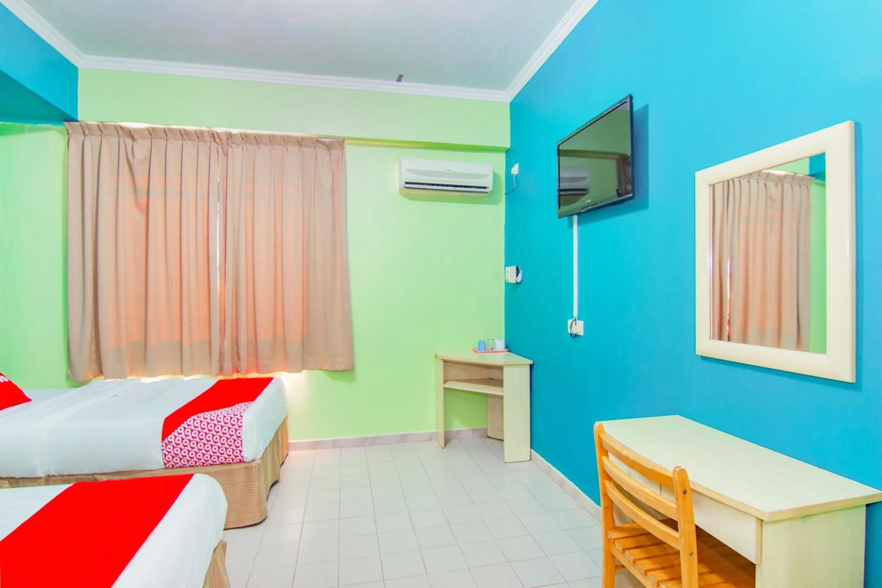 Bedroom, Bed in Hotel O New Sabah