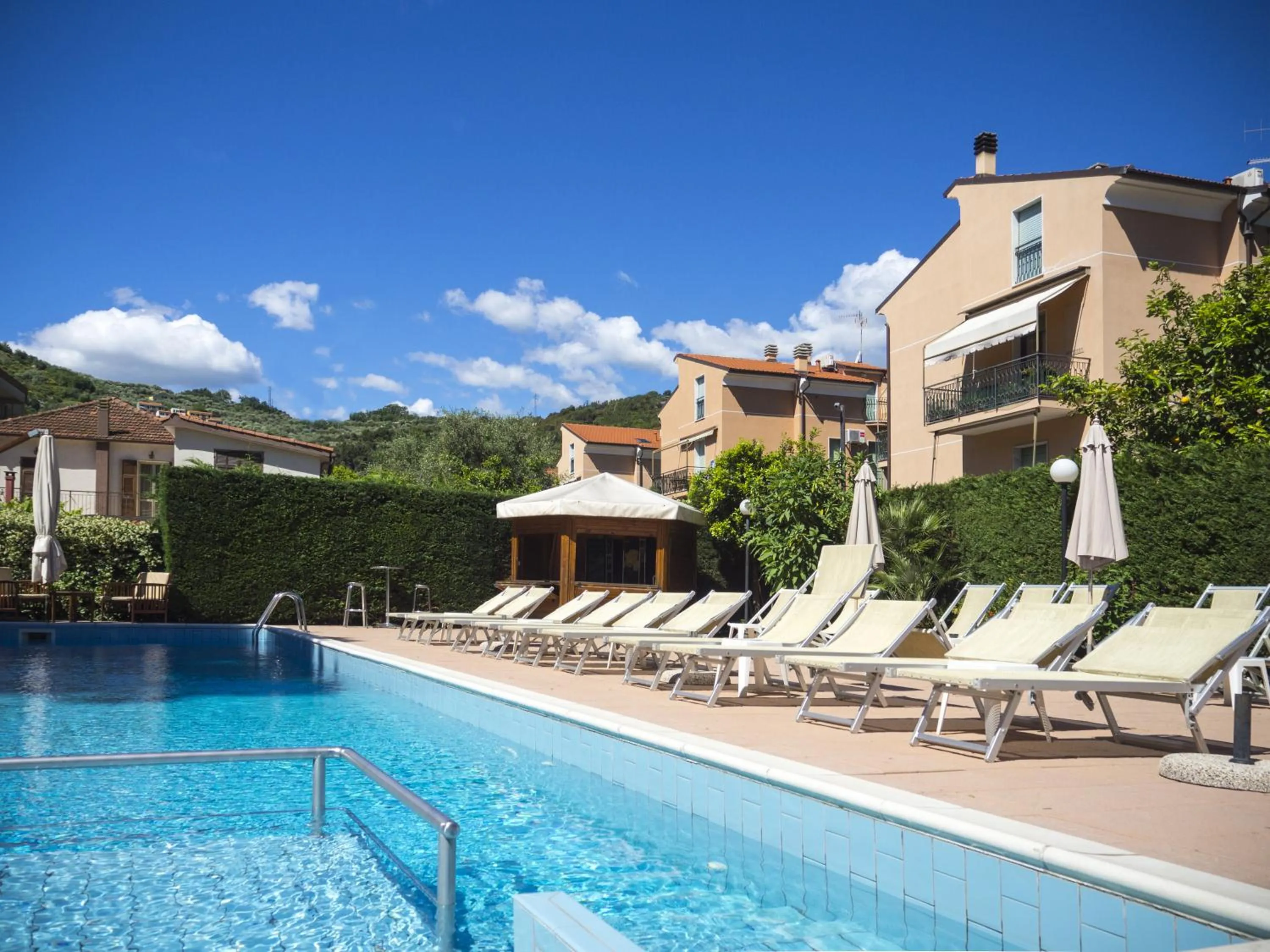 Swimming pool in Residence Holidays