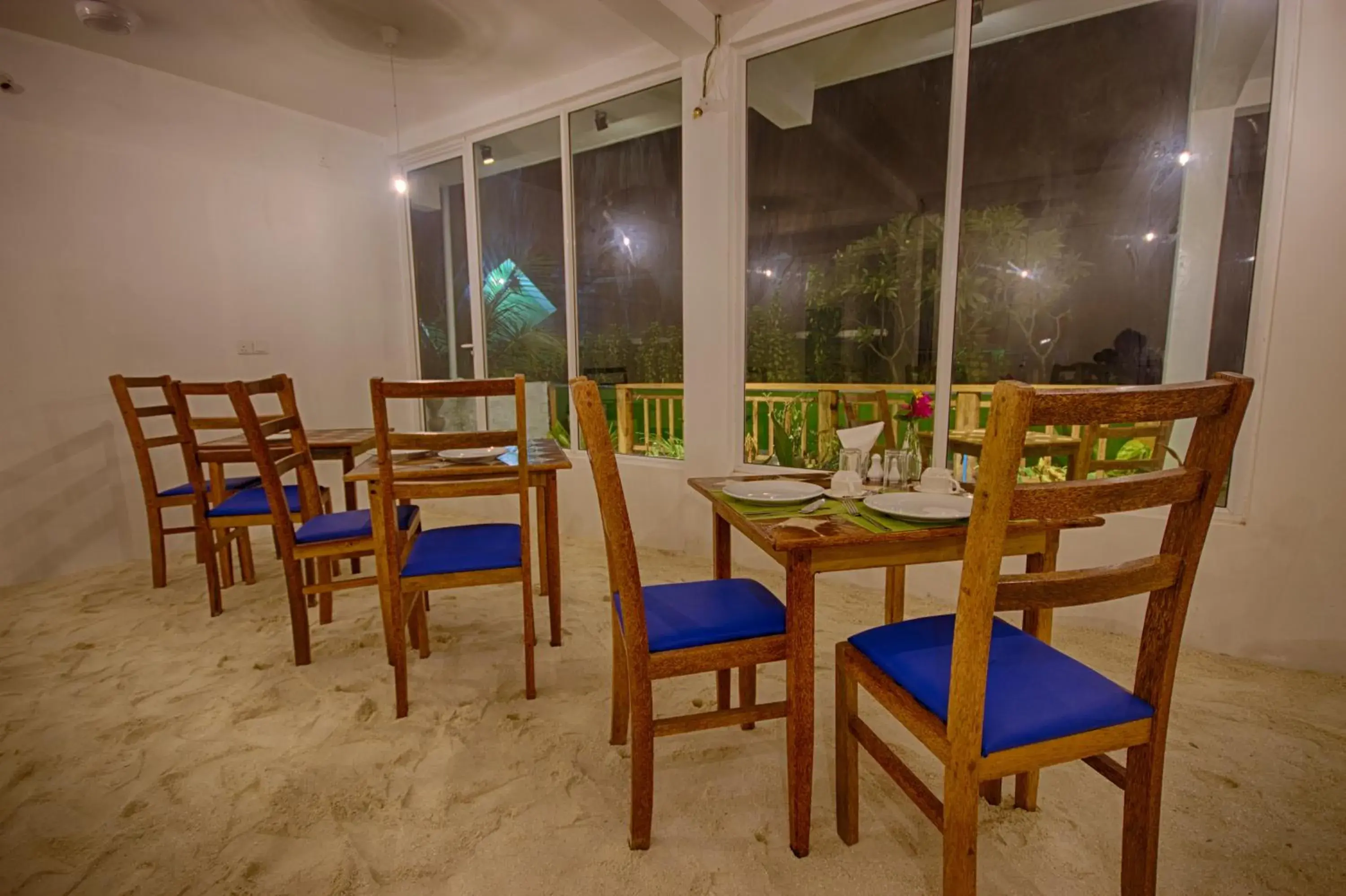 Restaurant/places to eat in Island Break Restaurant/places to eat in Island Break
