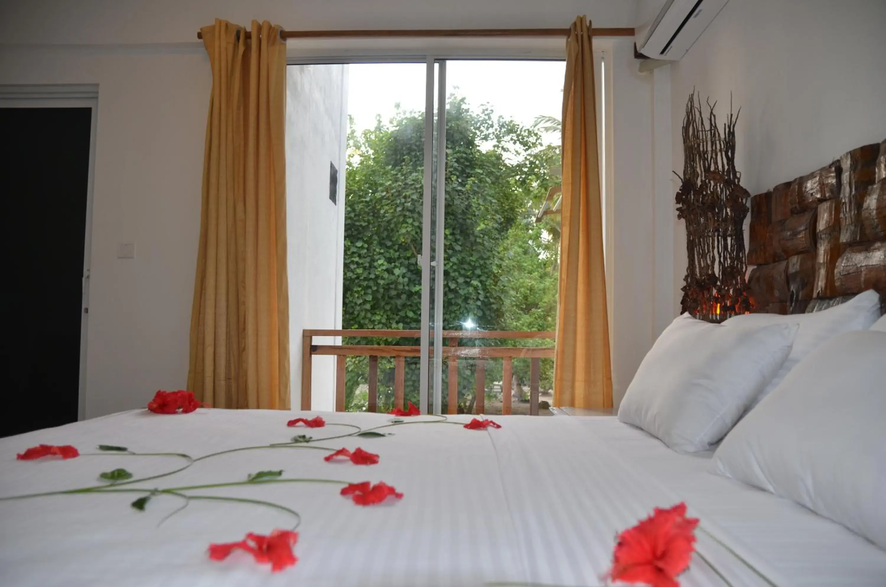 Bed in Island Break Bed in Island Break