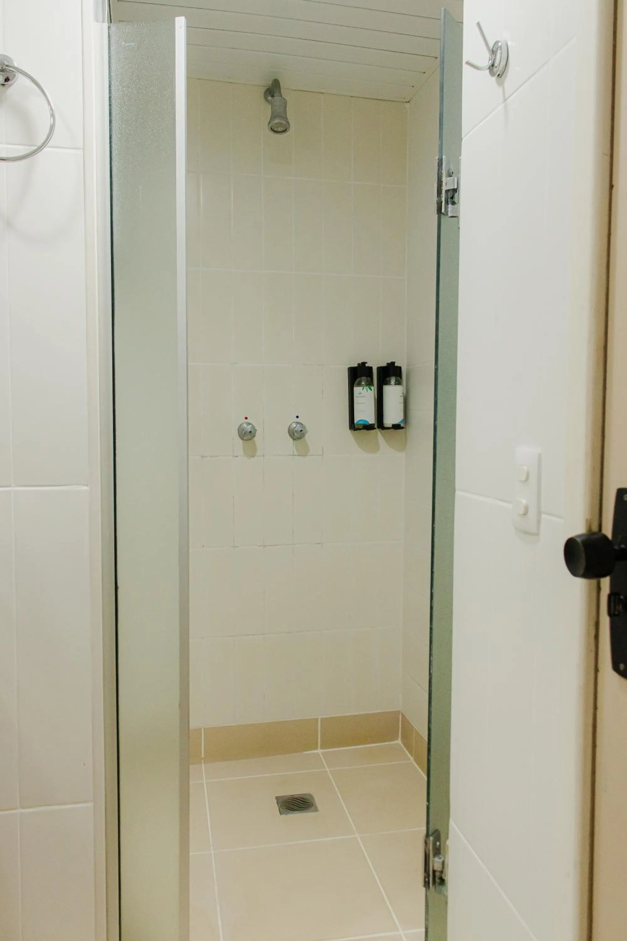 Shower in Recanto Cataratas - Thermas, Resort e Convention