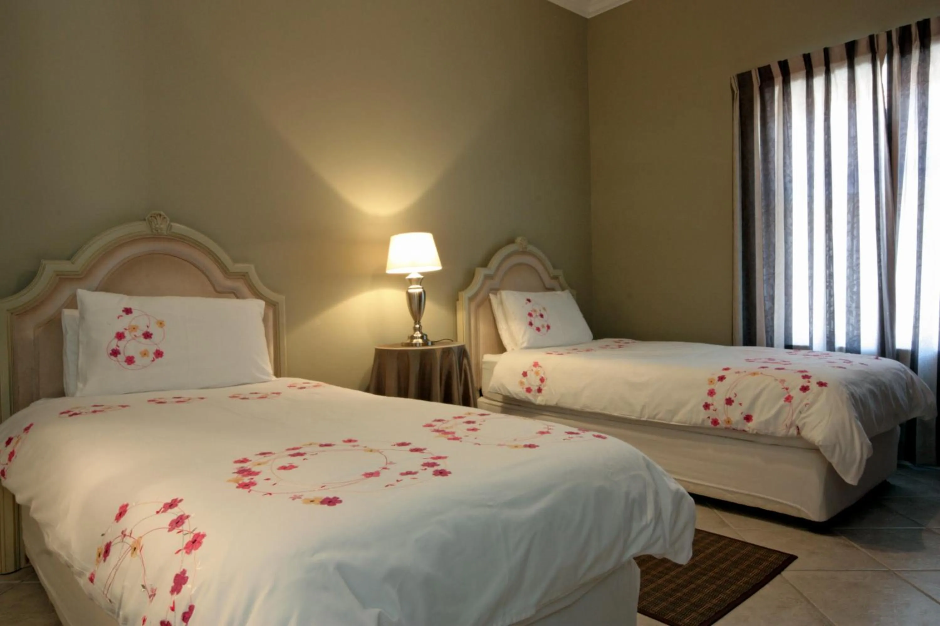 Photo of the whole room, Bed in A Smart Stay Apartments