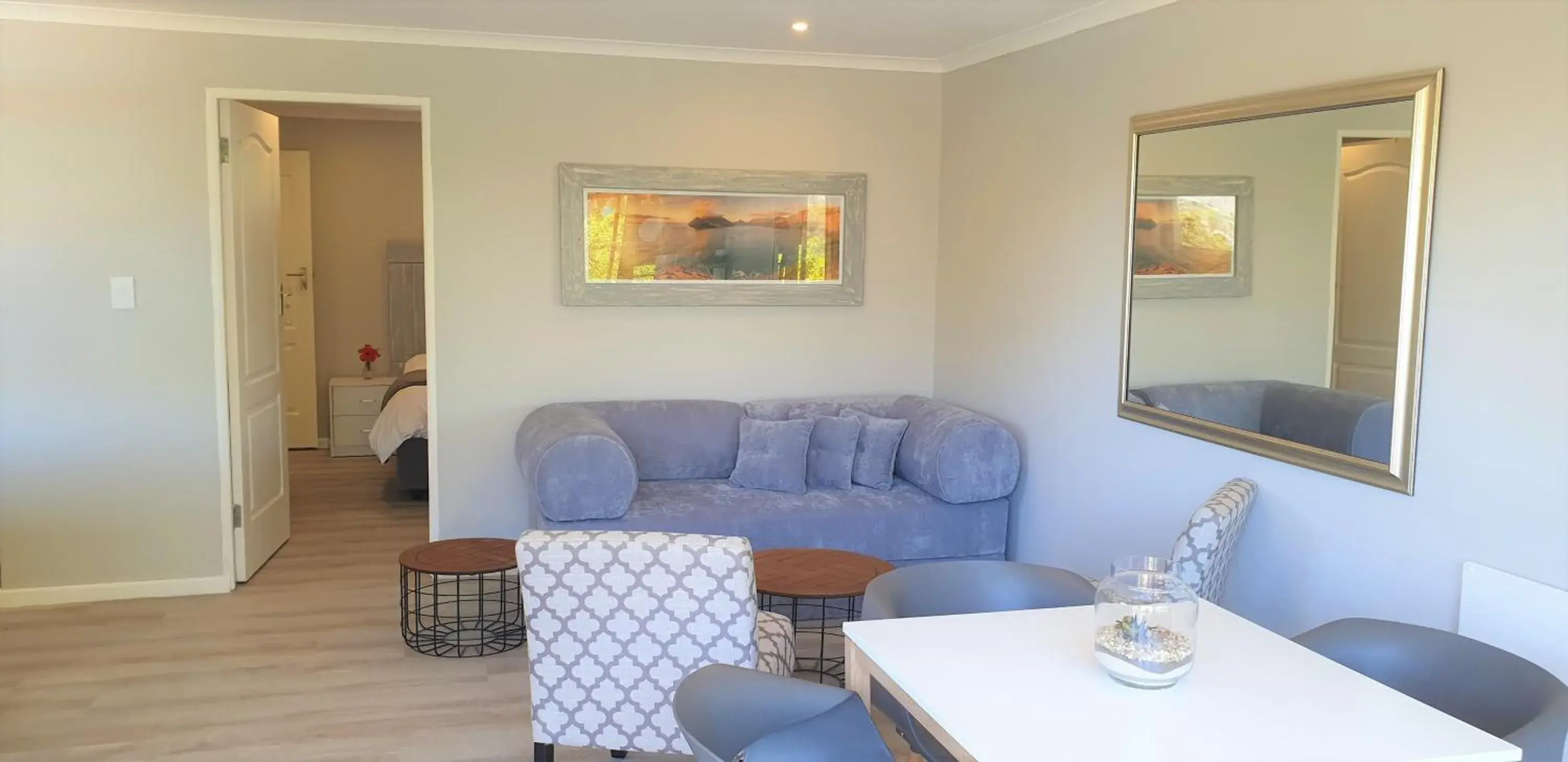 Family Apartment with Mountain & Pool view (Ground Level) in The Salt House Guest House in Hout Bay Family Apartment with Mountain & Pool view (Ground Level) in The Salt House Guest House in Hout Bay