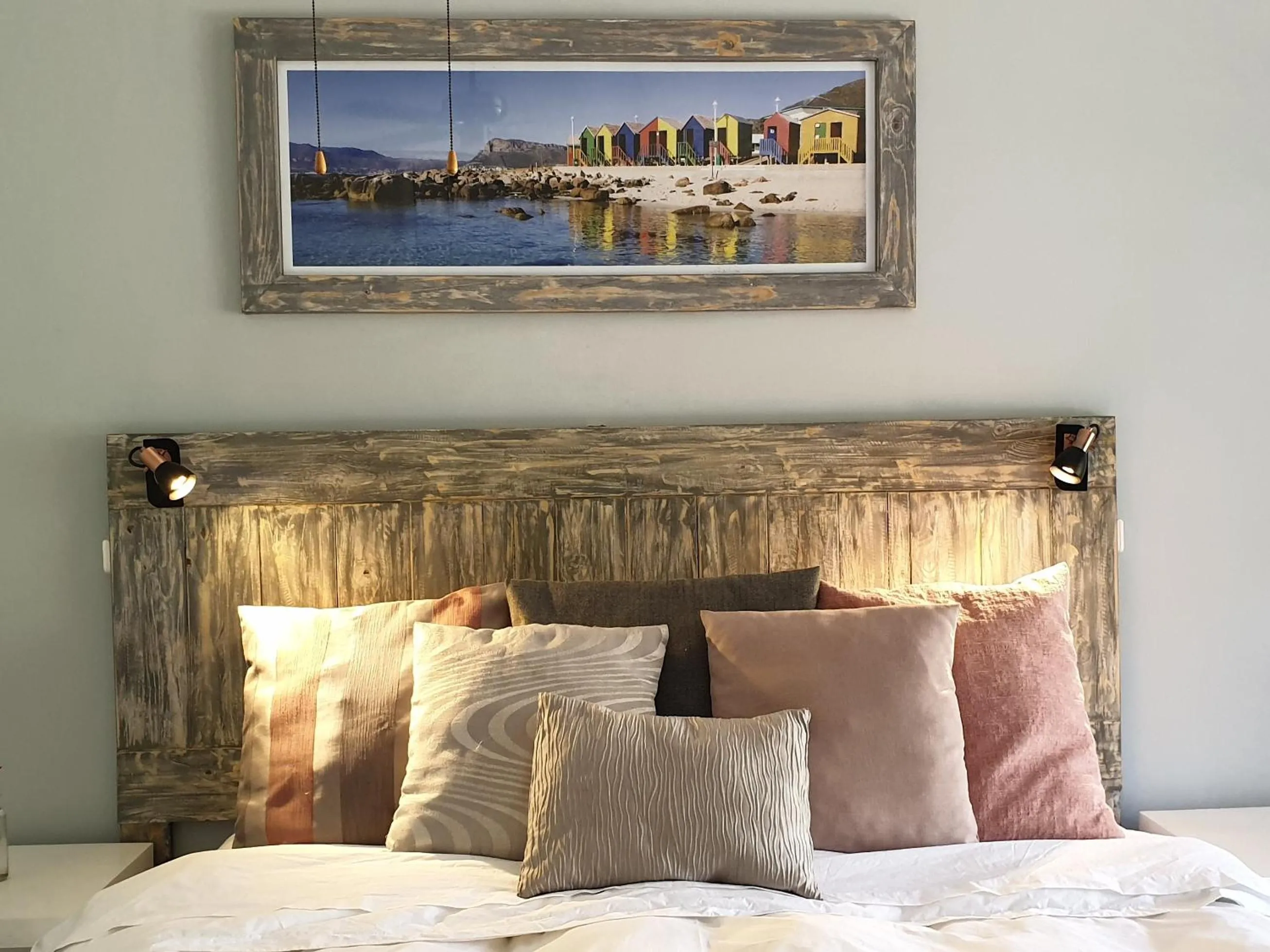 Bed in The Salt House Guest House in Hout Bay