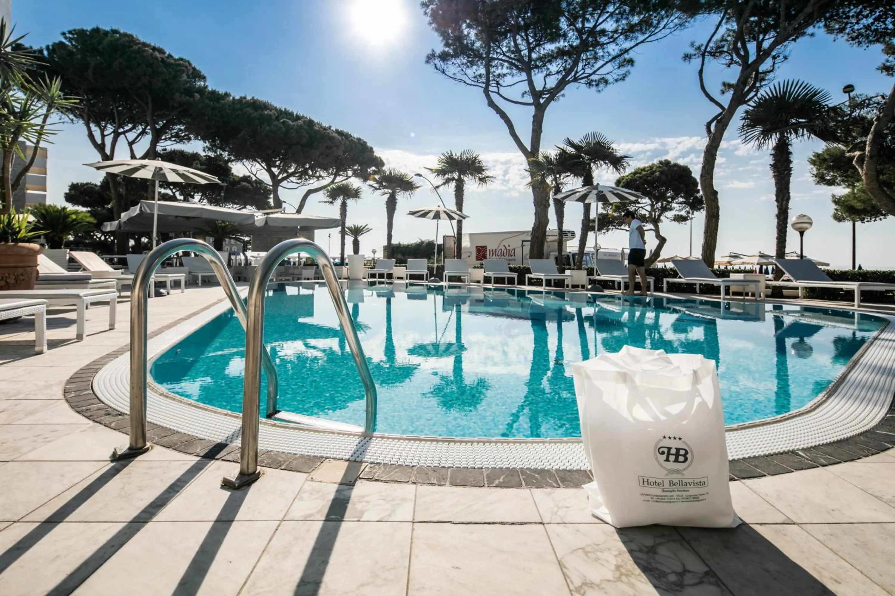 Swimming pool in Hotel Bellavista