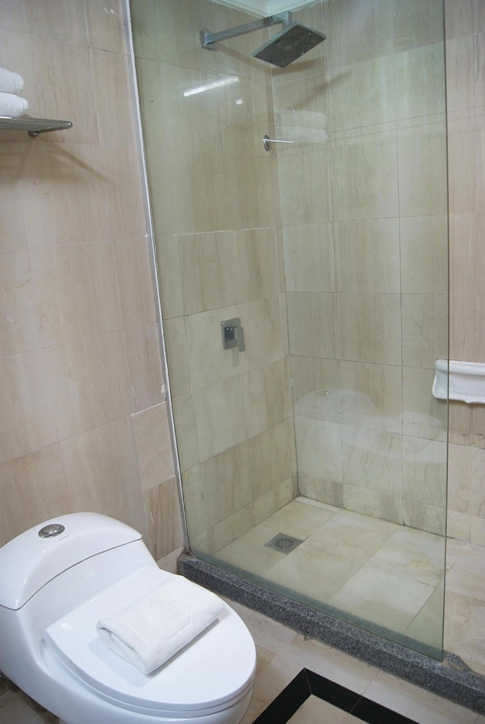 Bathroom in Tang Dynasty Hotel