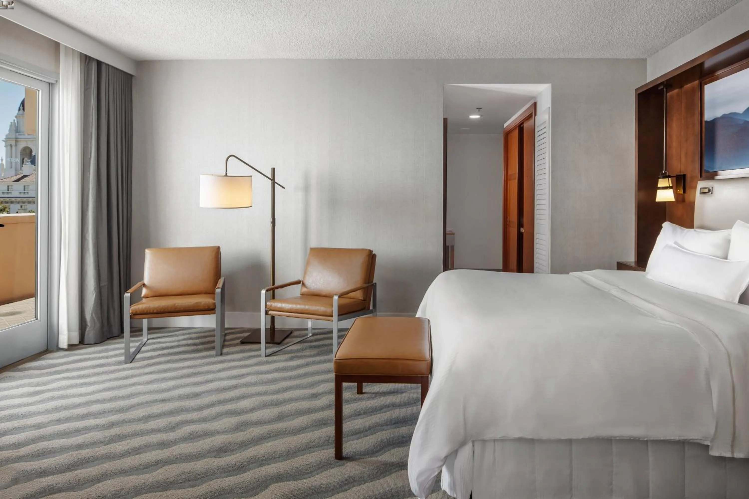 Photo of the whole room, Bed in The Westin Pasadena