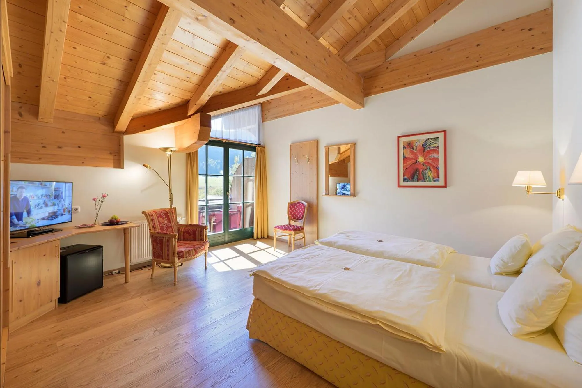 Photo of the whole room, Bed in Golf- und Sporthotel Moarhof