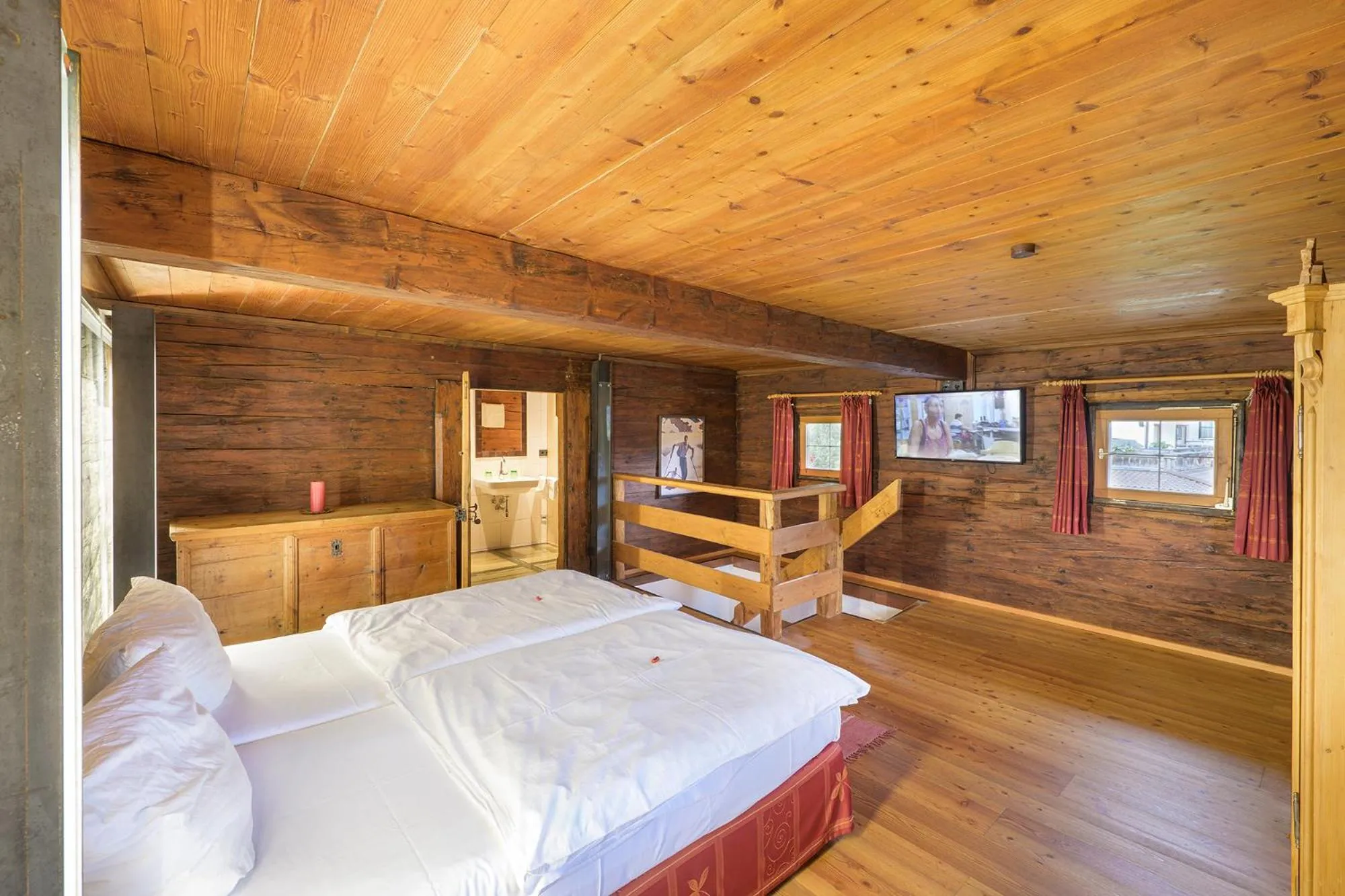 Bedroom, Bed in Golf- und Sporthotel Moarhof