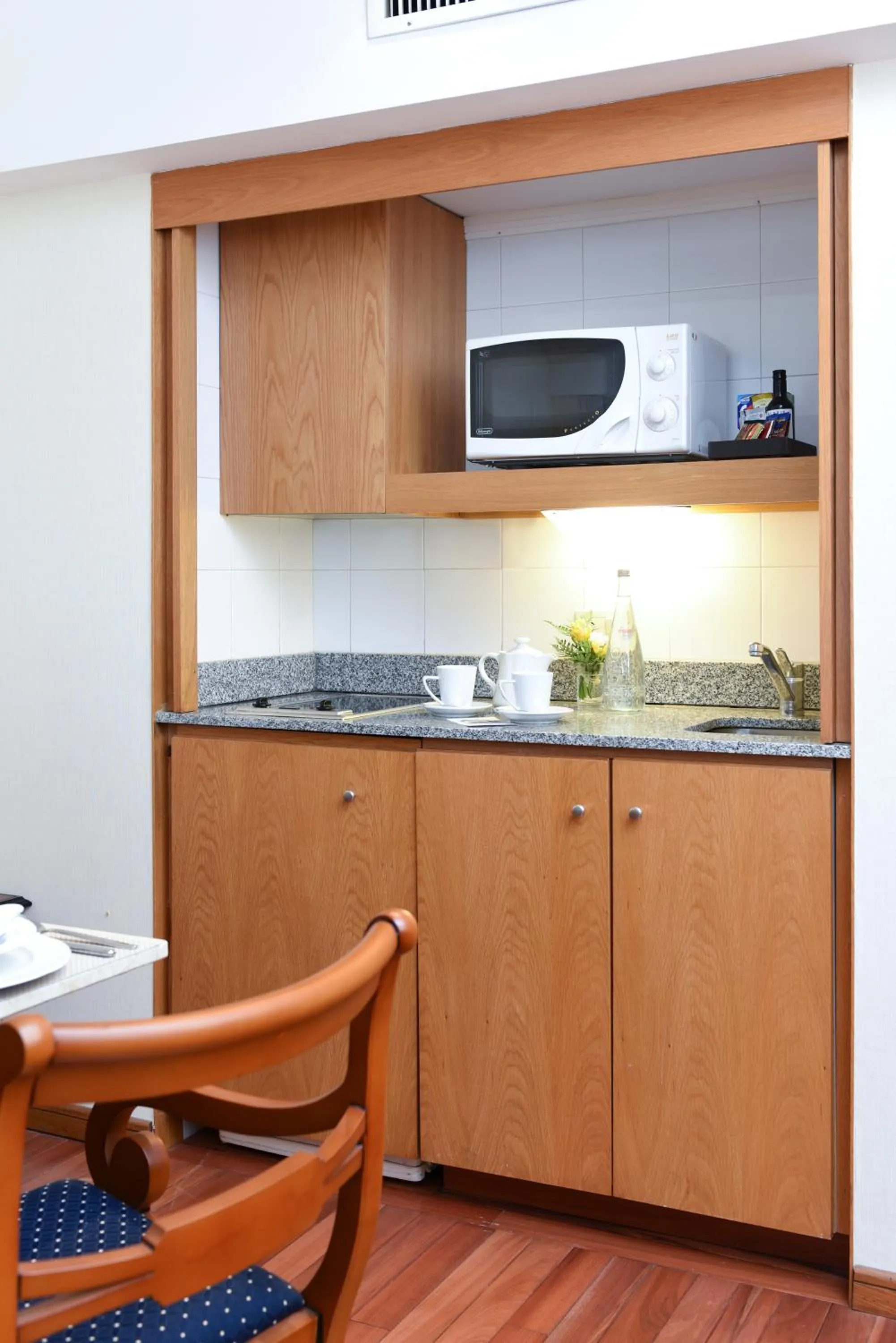 kitchen in Argenta Tower Hotel & Suites