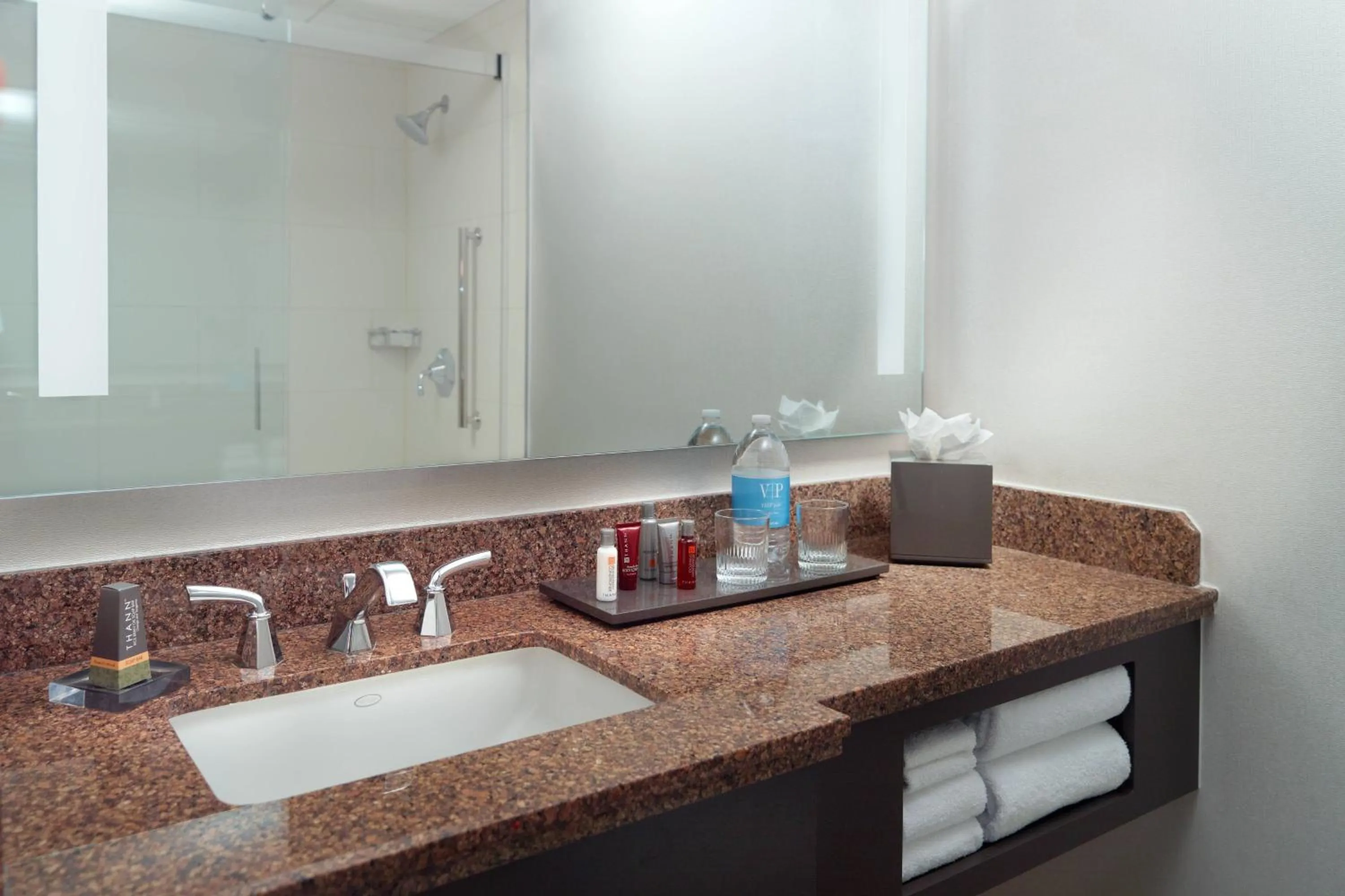 Bathroom in Atlanta Marriott Marquis