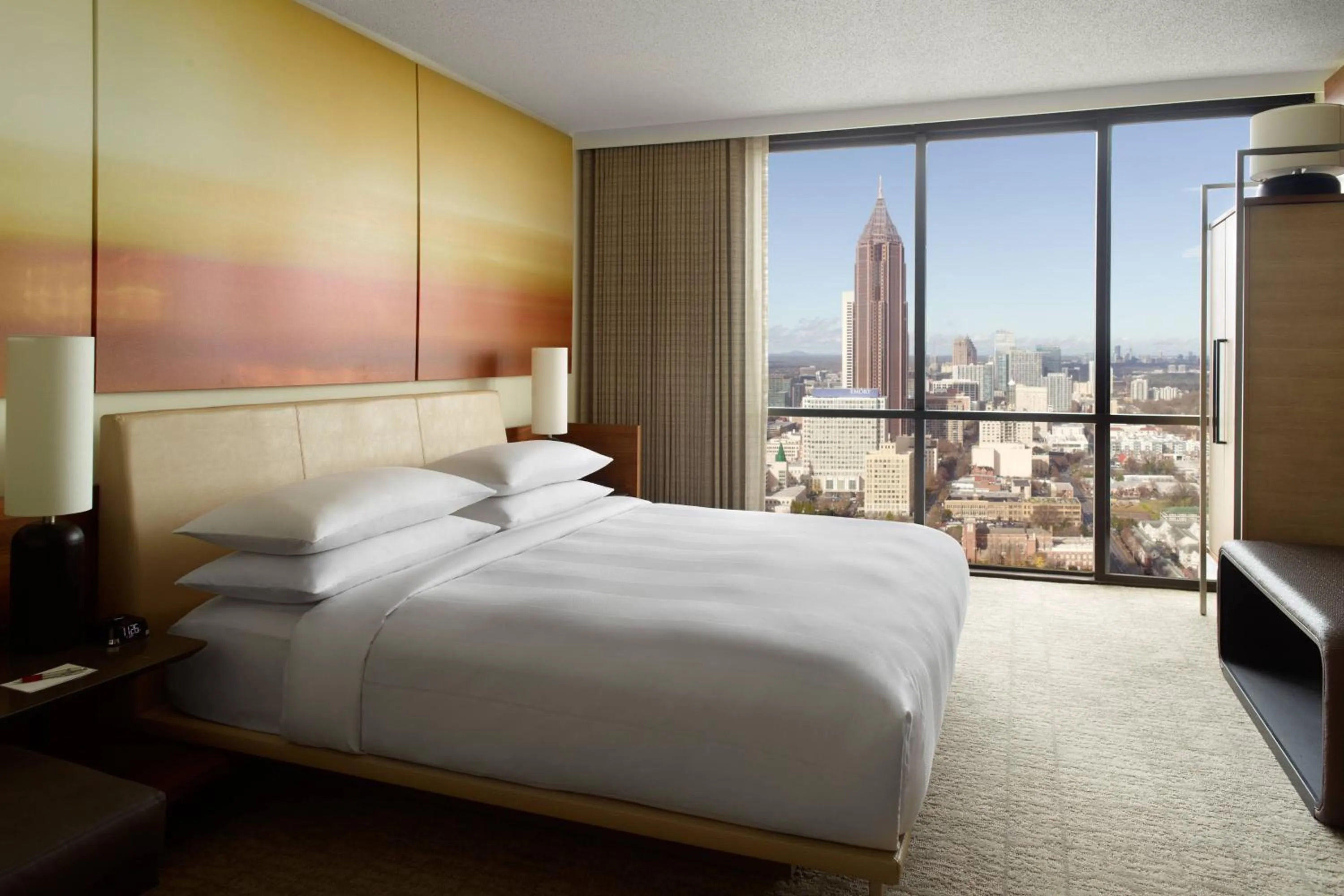Photo of the whole room, Bed in Atlanta Marriott Marquis