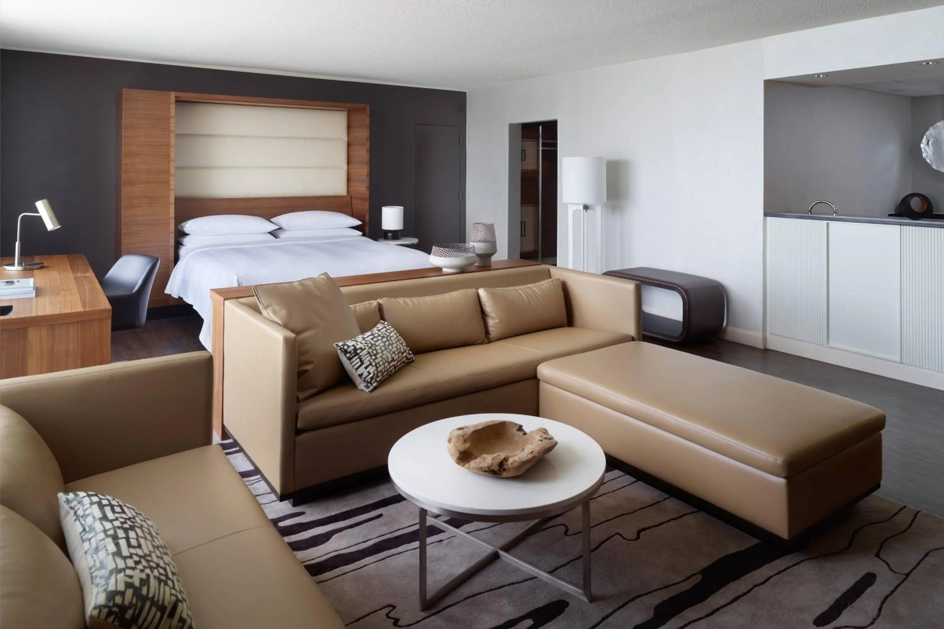 Bedroom, Bed in Atlanta Marriott Marquis