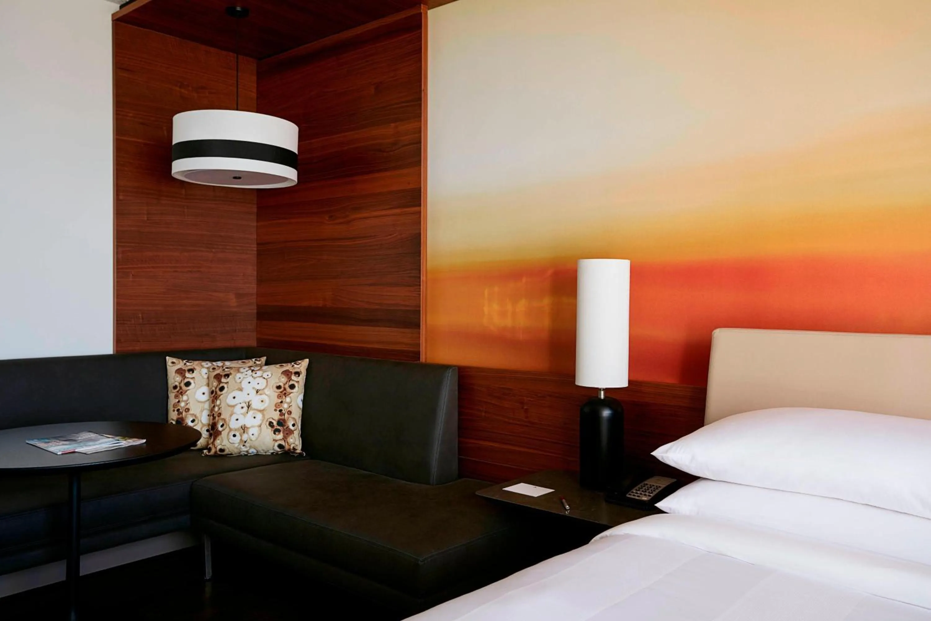 Photo of the whole room, Bed in Atlanta Marriott Marquis