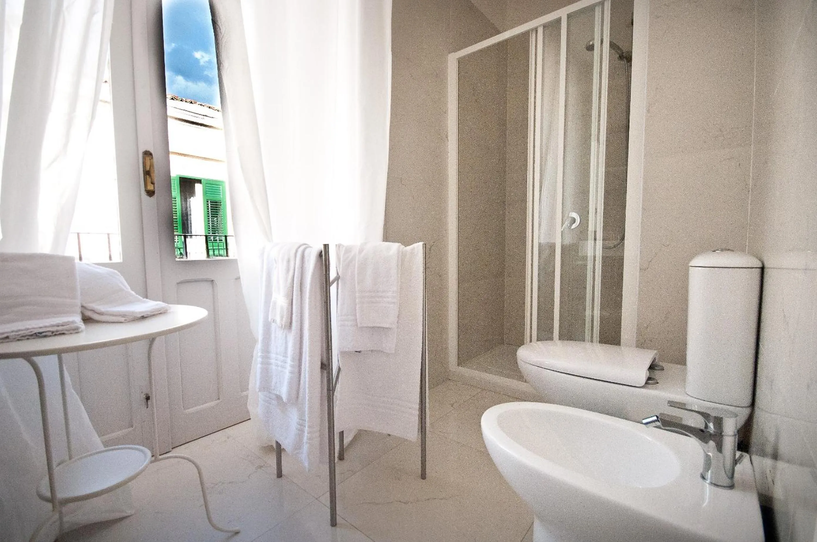 Bathroom in Sveva rooms