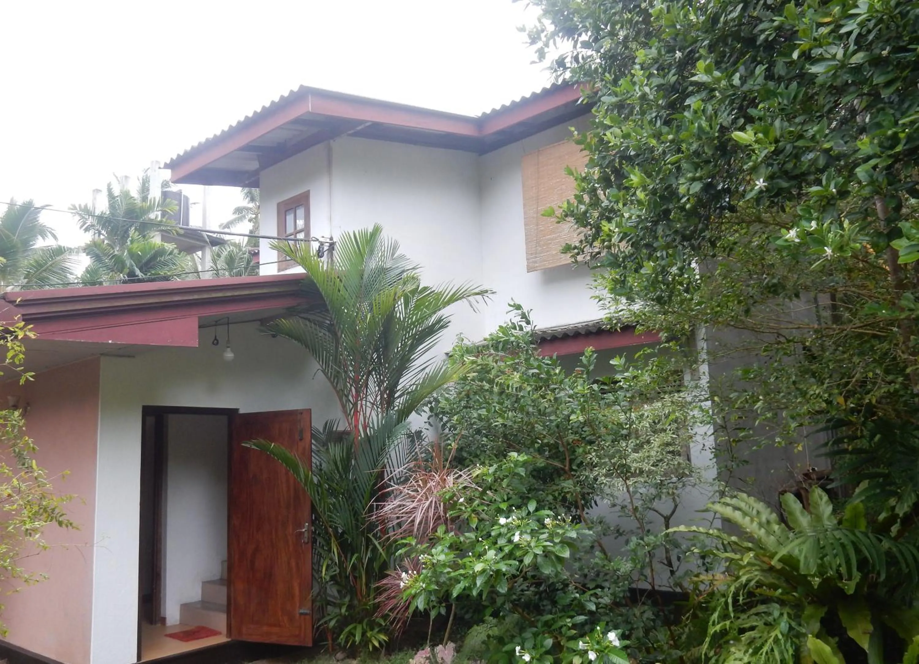 Facade/entrance in Sisanda Residence