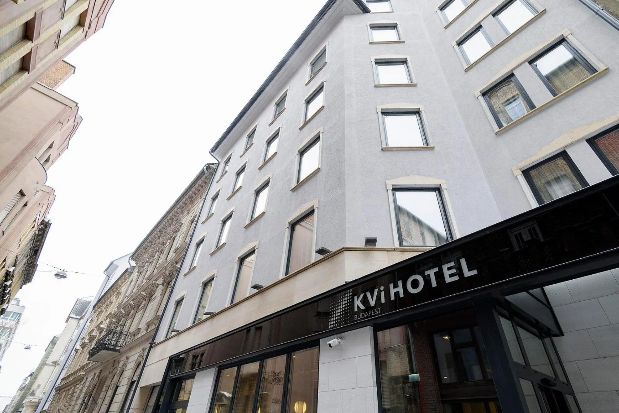Property building in KViHotel Budapest - the smart hotel