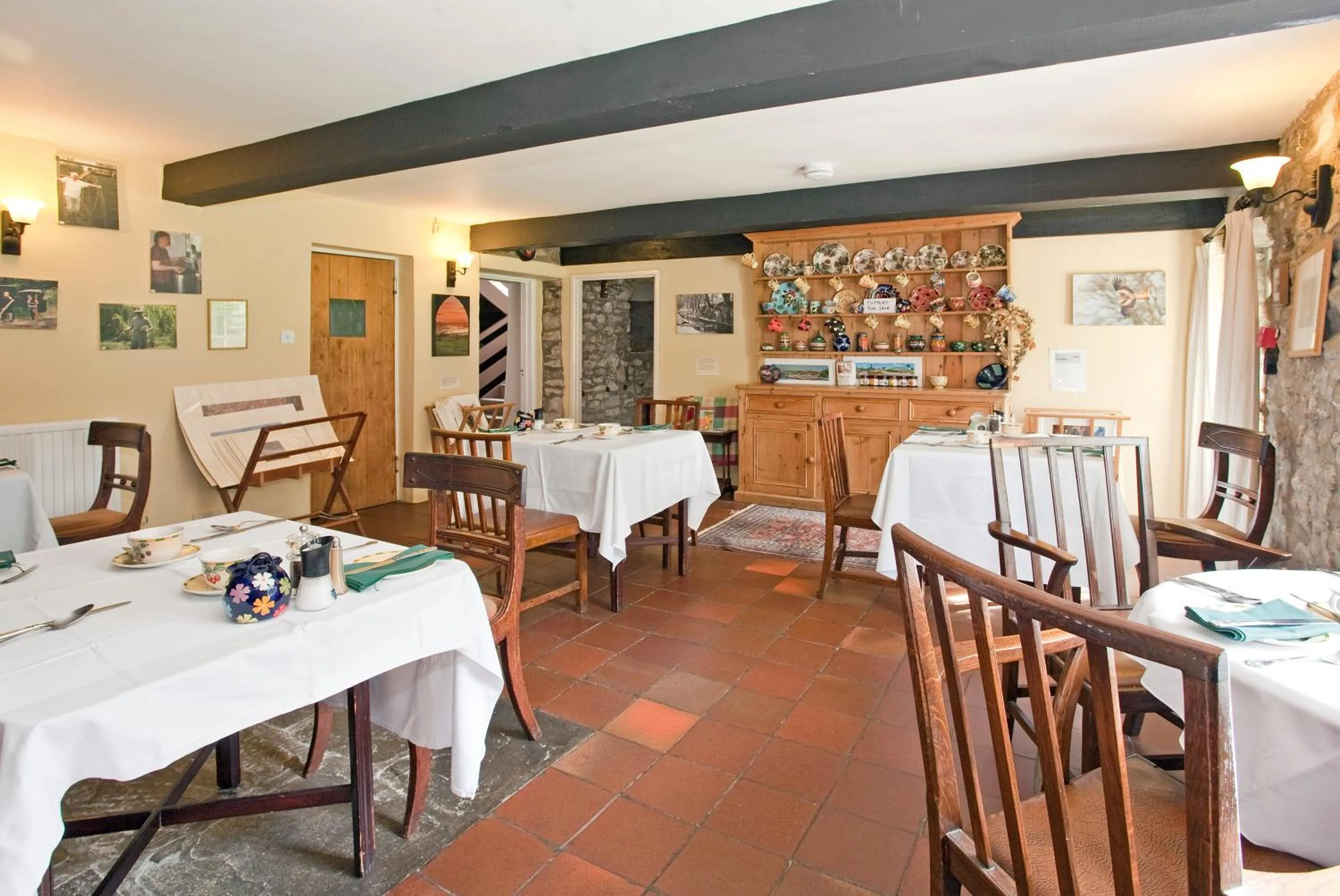Restaurant/places to eat in Ty Mawr Country Hotel & Restaurant