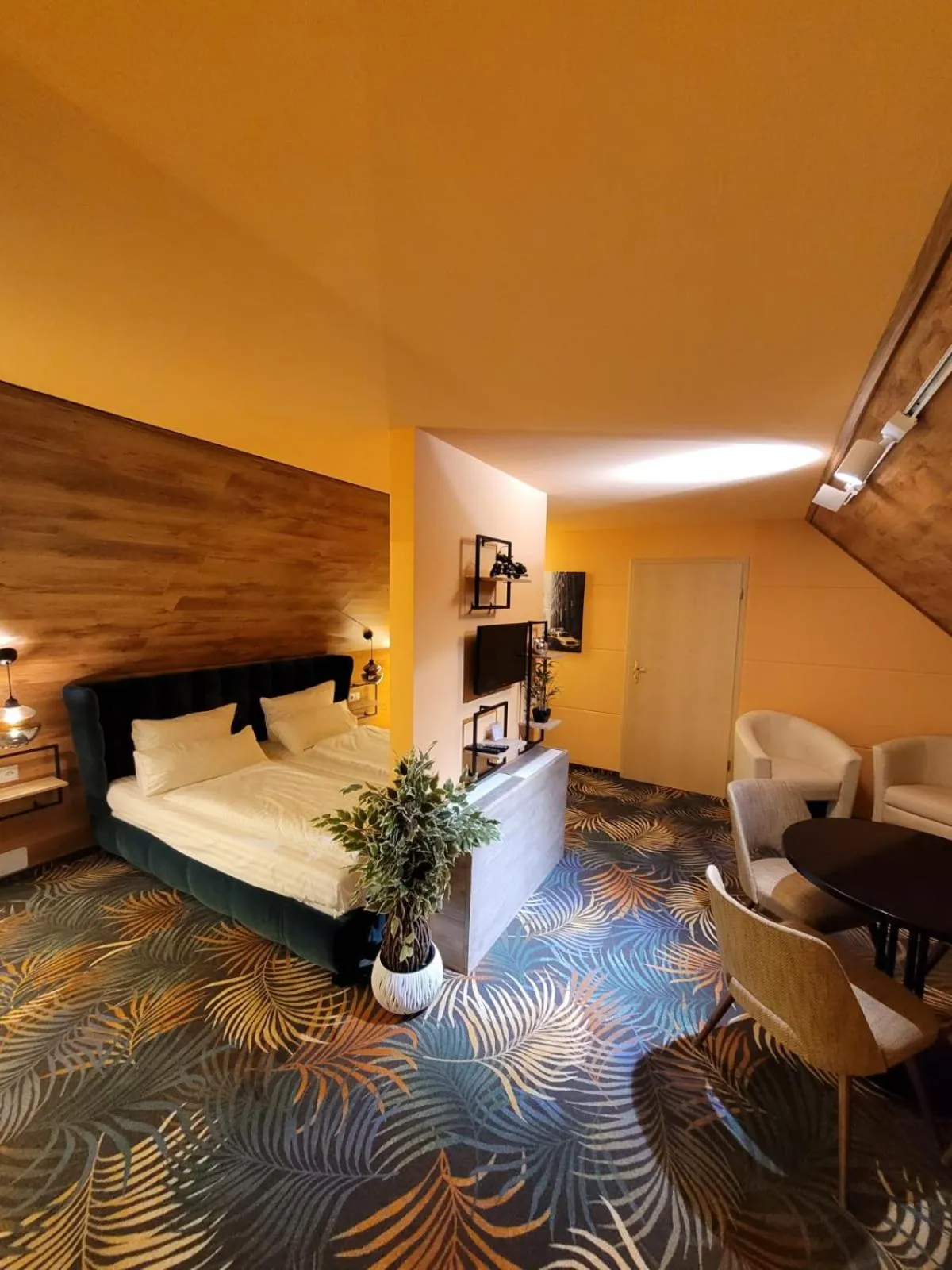 Bed in Ambiente Hotel garni