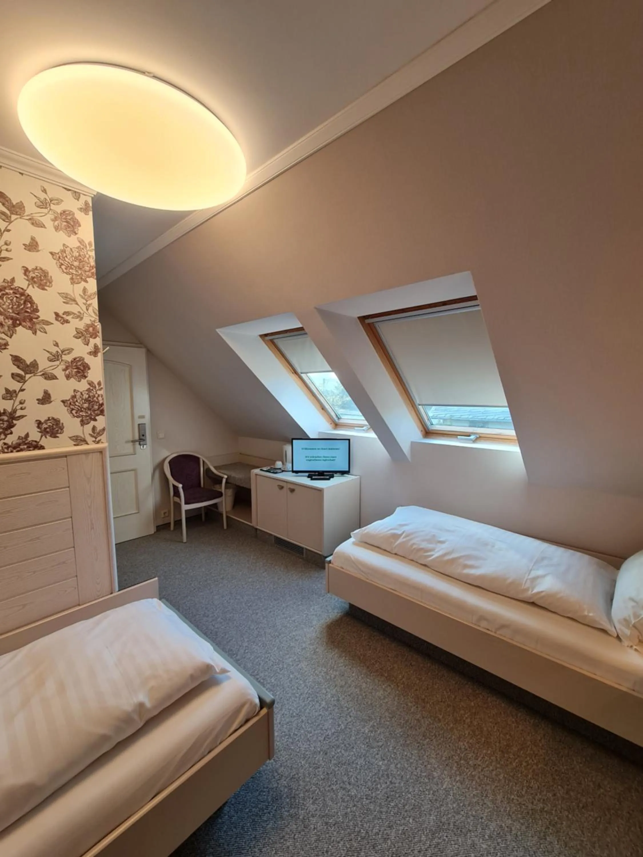 Bed in Ambiente Hotel garni