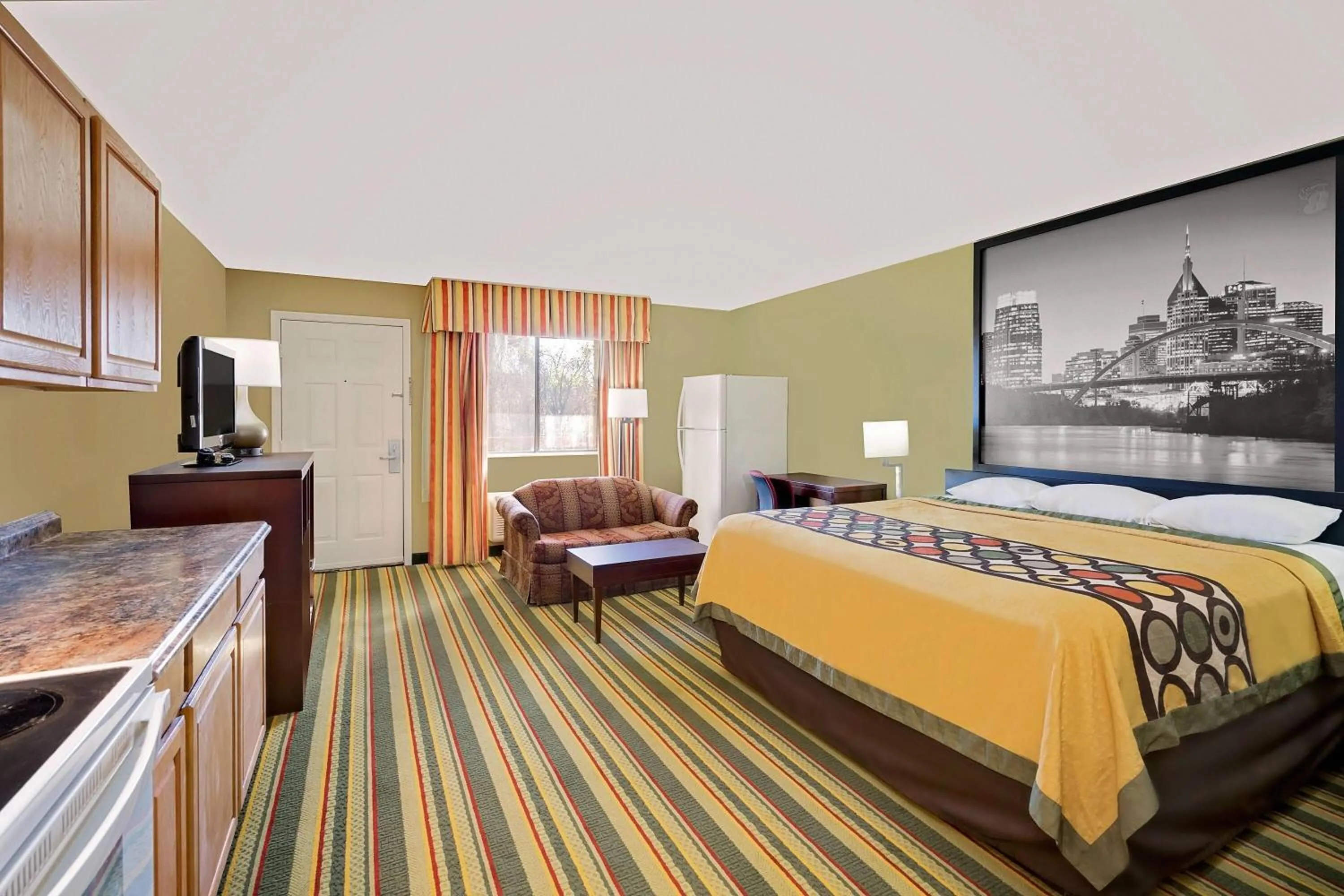 Photo of the whole room, Bed in Super 8 by Wyndham Hermitage Nashville