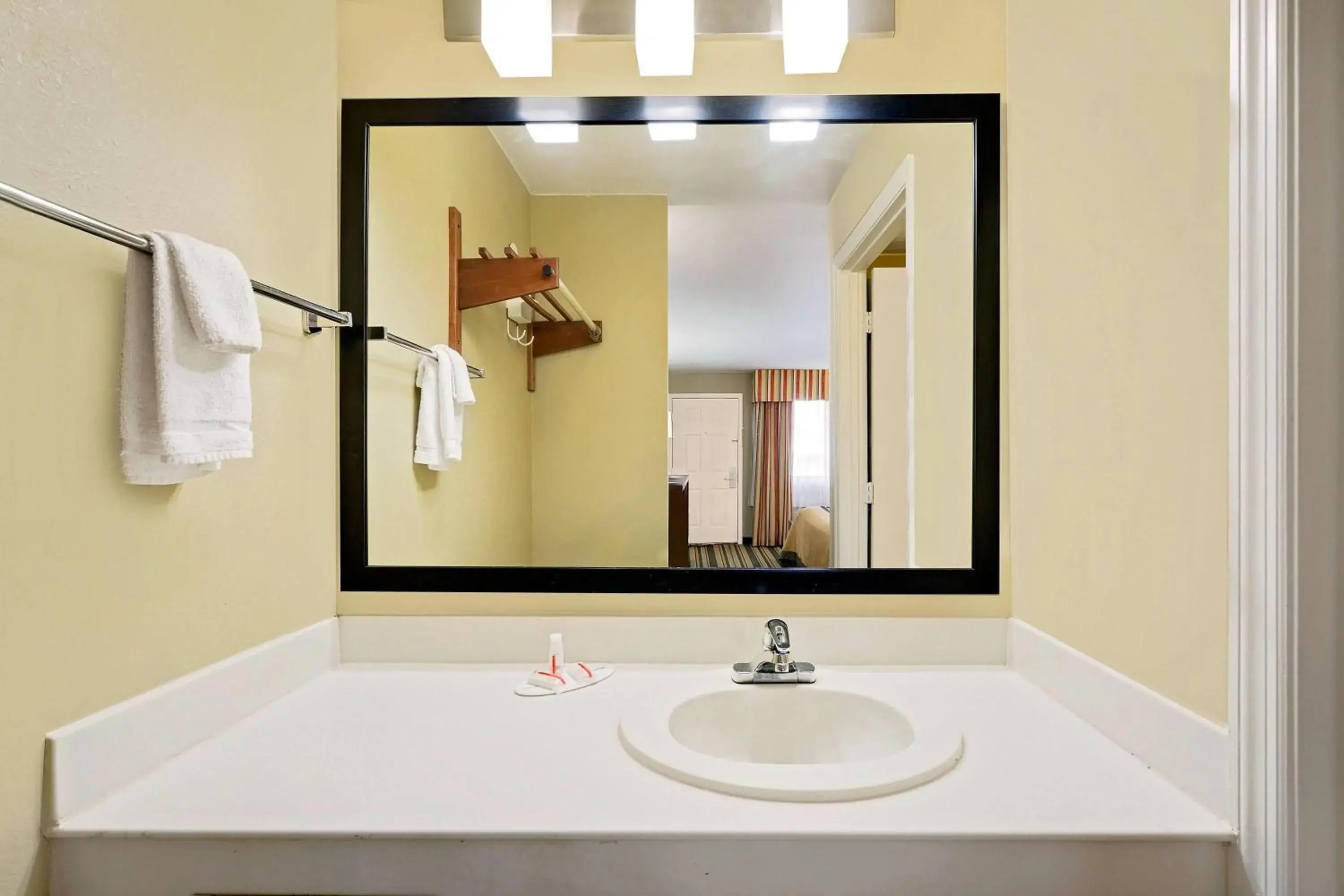 Queen Room with Two Queen Beds - Mobility Accessible Non Smoking in Super 8 by Wyndham Hermitage Nashville Queen Room with Two Queen Beds - Mobility Accessible Non Smoking in Super 8 by Wyndham Hermitage Nashville