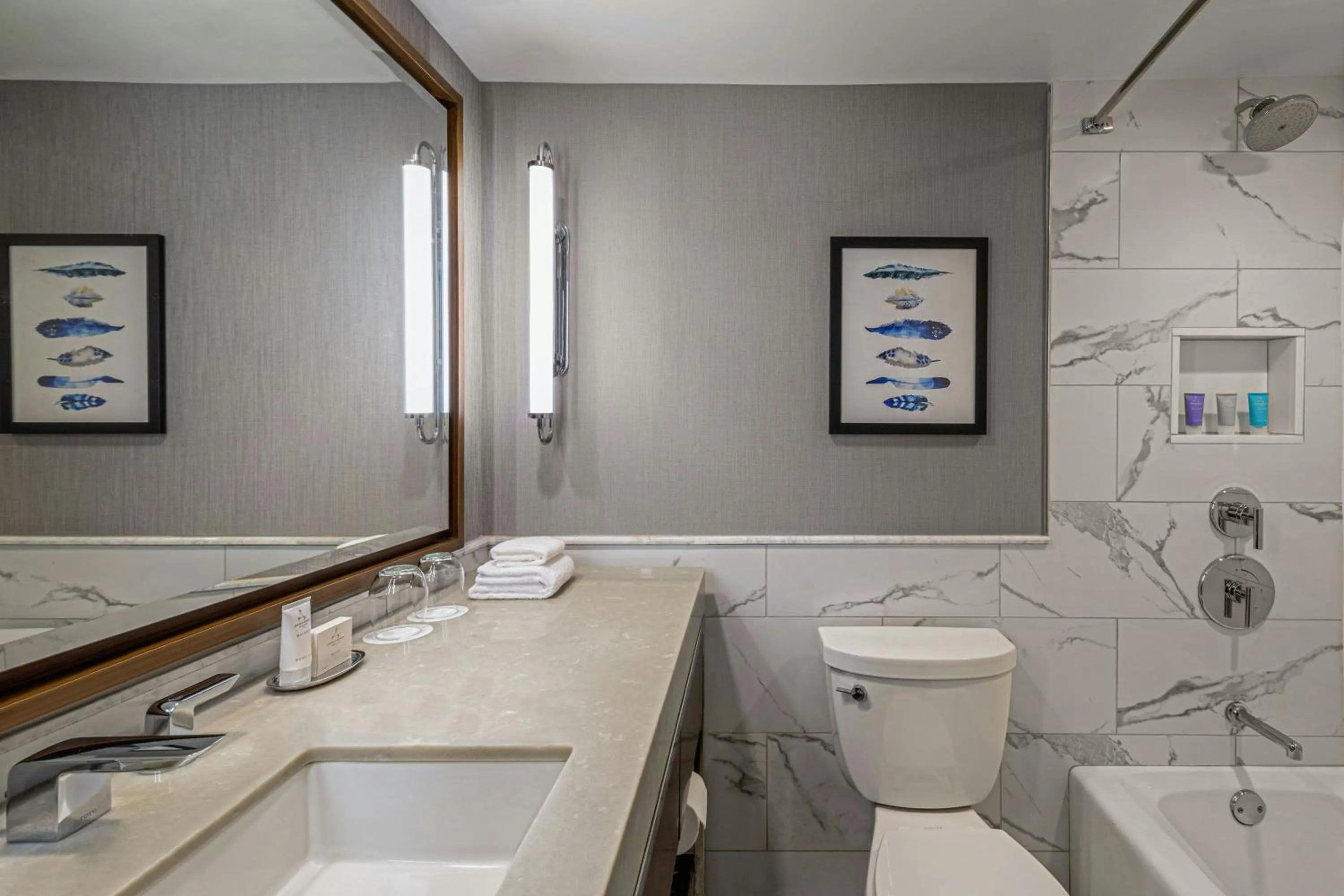 Bathroom in Boston Marriott Long Wharf