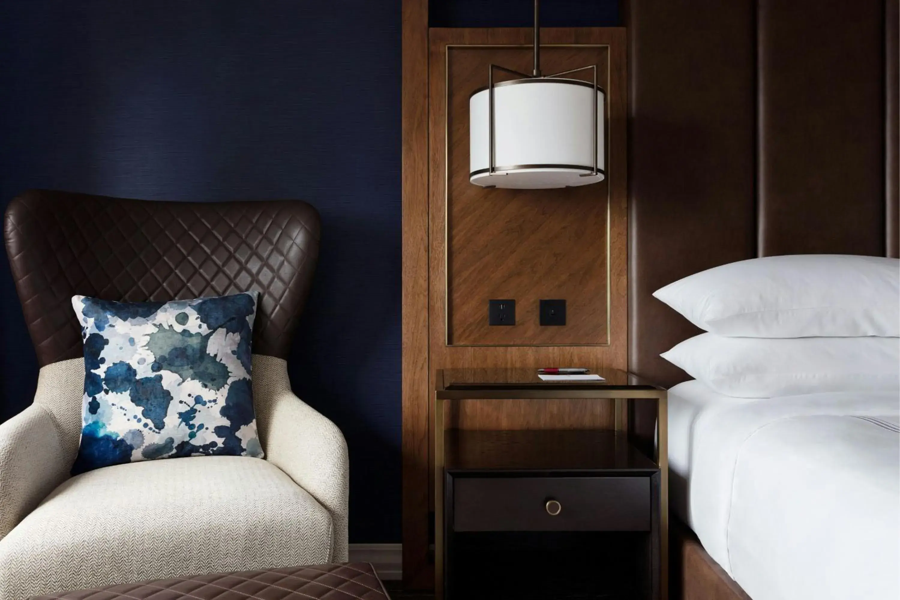 Wharf View Guest Room with Two Queen Beds in Boston Marriott Long Wharf Wharf View Guest Room with Two Queen Beds in Boston Marriott Long Wharf