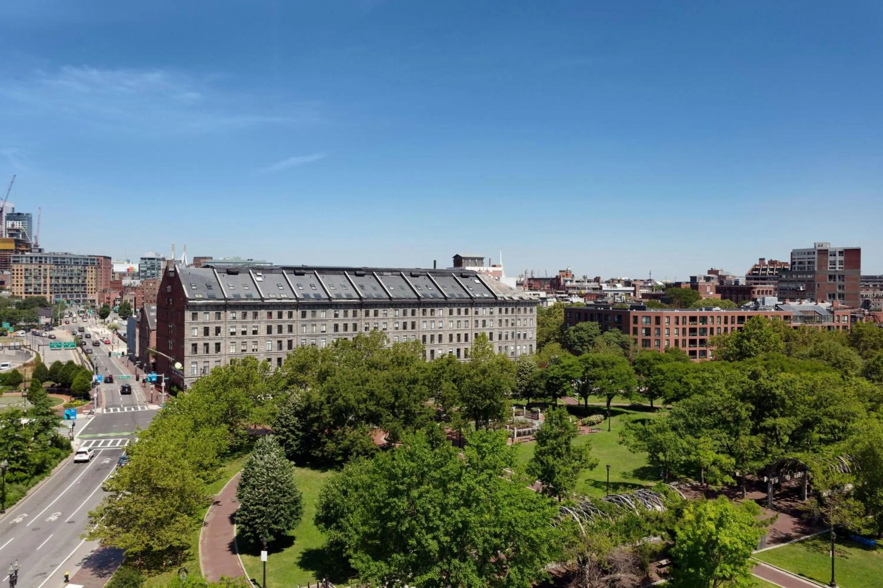 Photo of the whole room in Boston Marriott Long Wharf