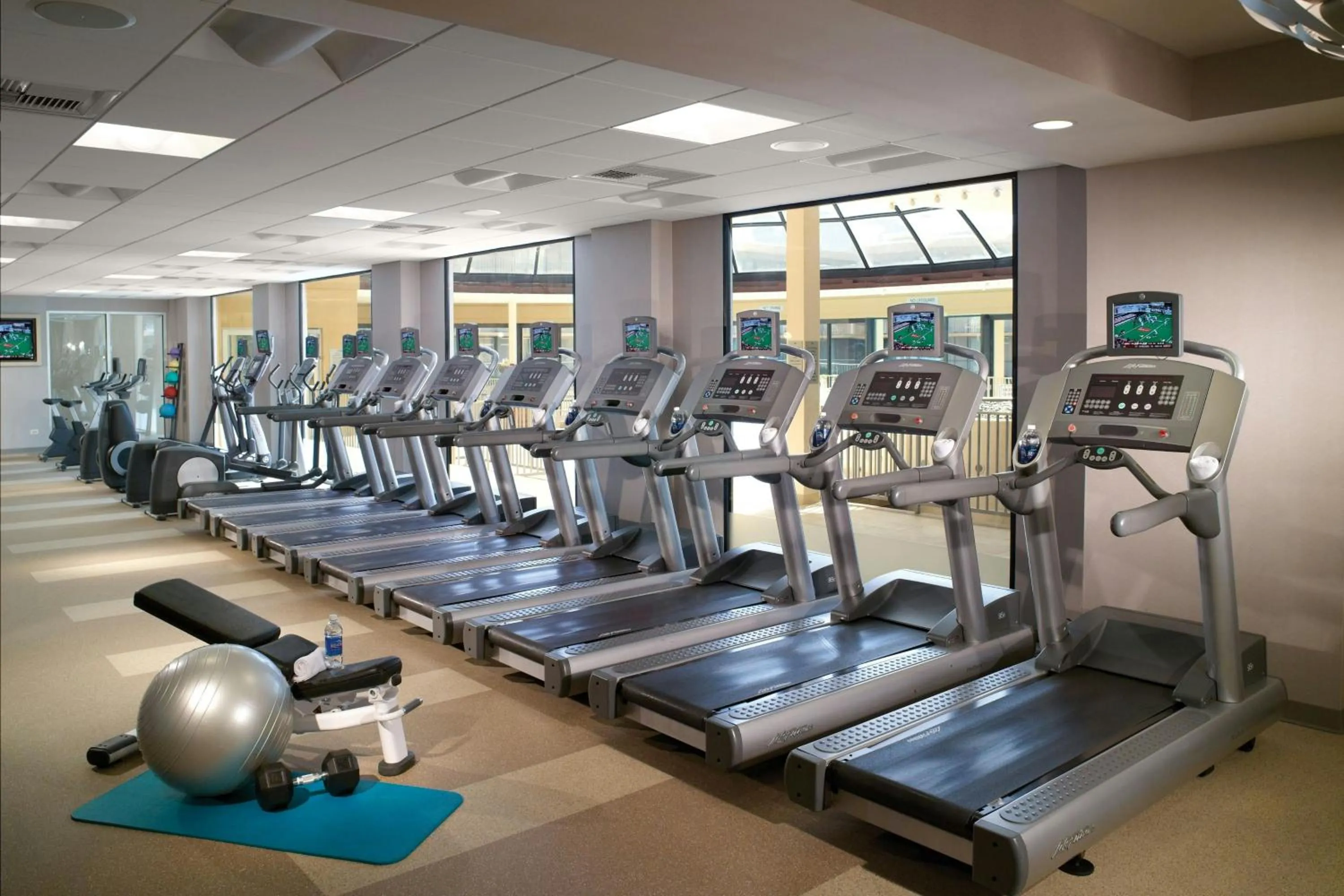 Fitness centre/facilities in Marriott Chicago O’Hare