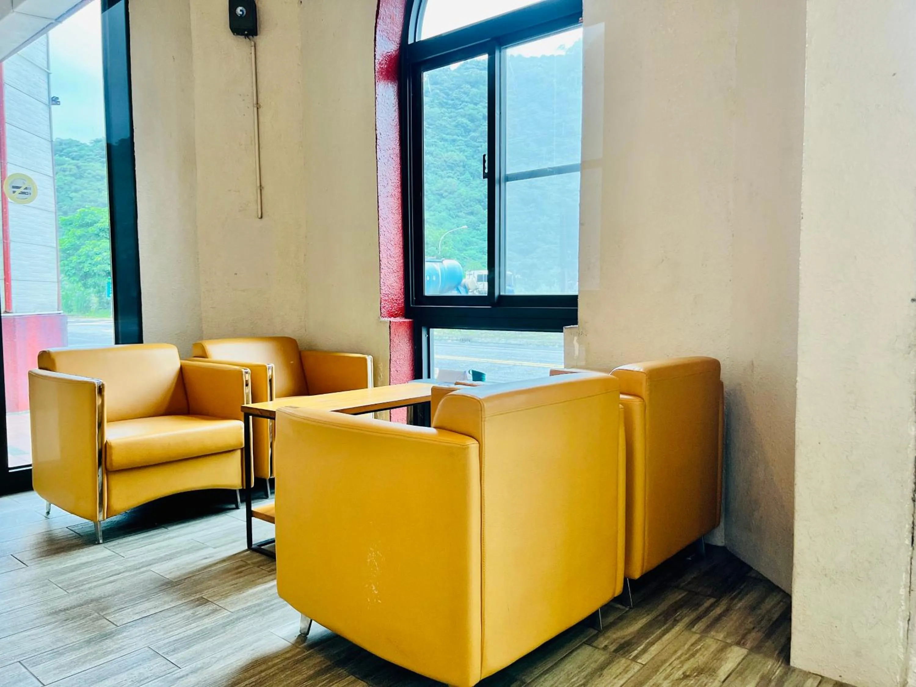 Living room in Shinyes Motel